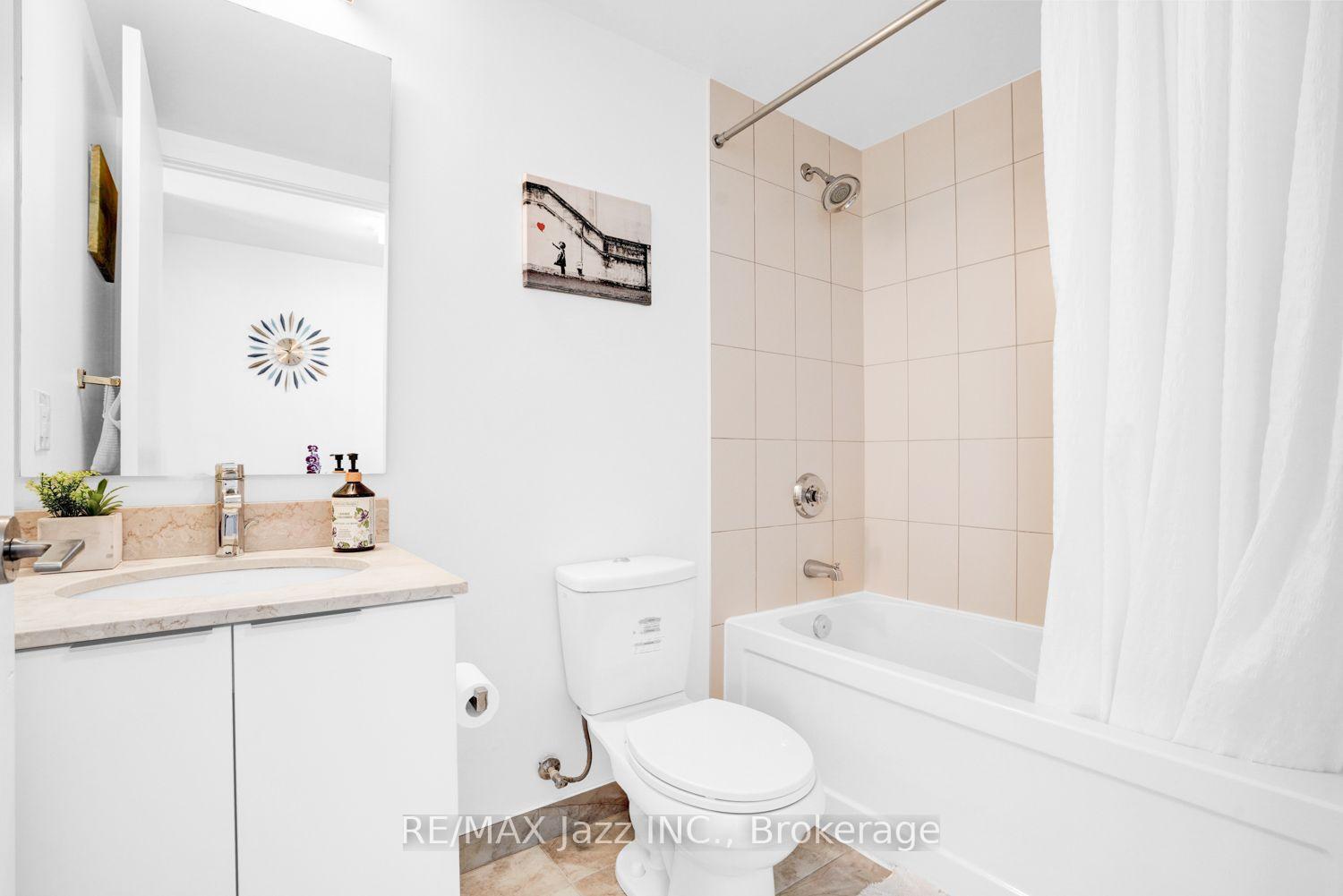 Photo 8 of Unit 3808, 14 York Street, Toronto, Waterfront Communities — HOMEH