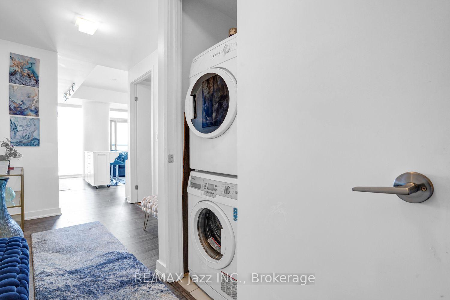 Photo 10 of Unit 3808, 14 York Street, Toronto, Waterfront Communities — HOMEH