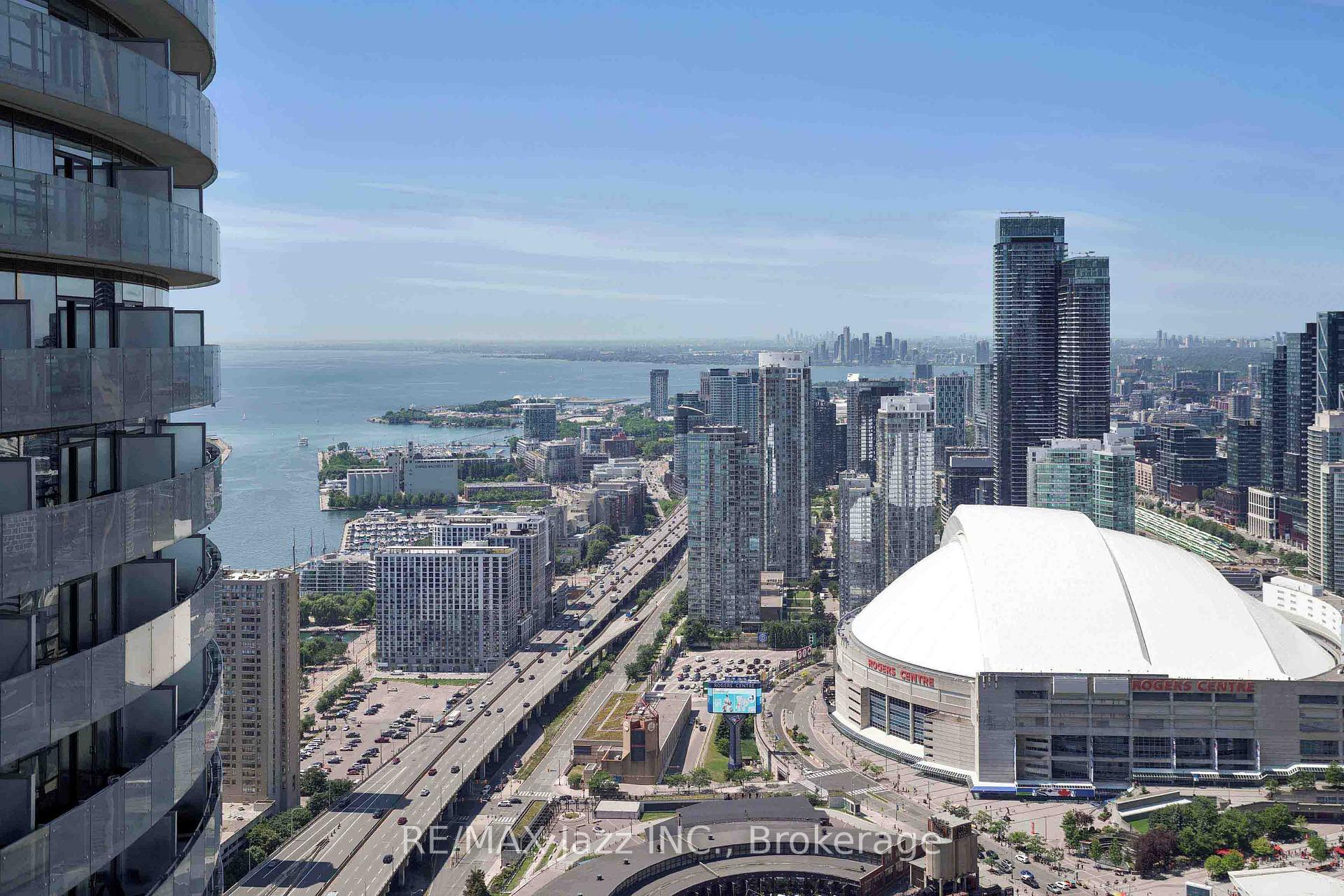 Photo 16 of Unit 3808, 14 York Street, Toronto, Waterfront Communities — HOMEH