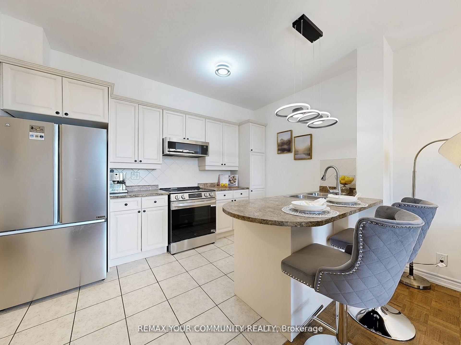 Photo 11 of Unit 220, 9519 Keele Street, Vaughan, Maple — HOMEH
