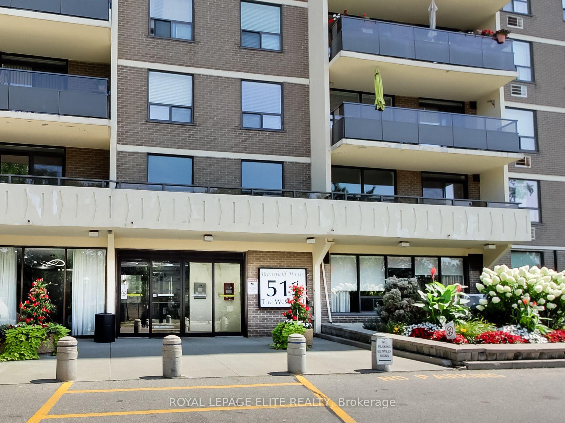 Photo 3 of Unit 702, 511 The West Mall Road, Etobicoke, Etobicoke West Mall — HOMEH