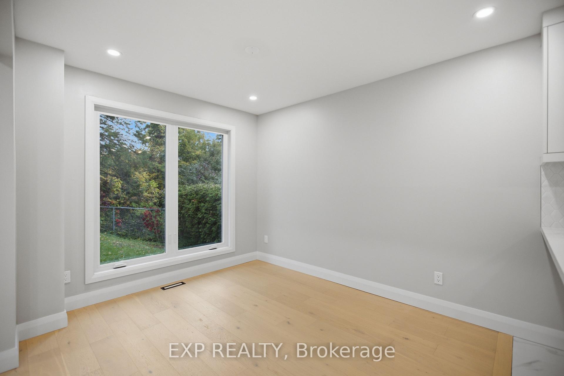Photo 14 of 42 Antler Avenue, Ottawa, Barrhaven - On the Green — HOMEH