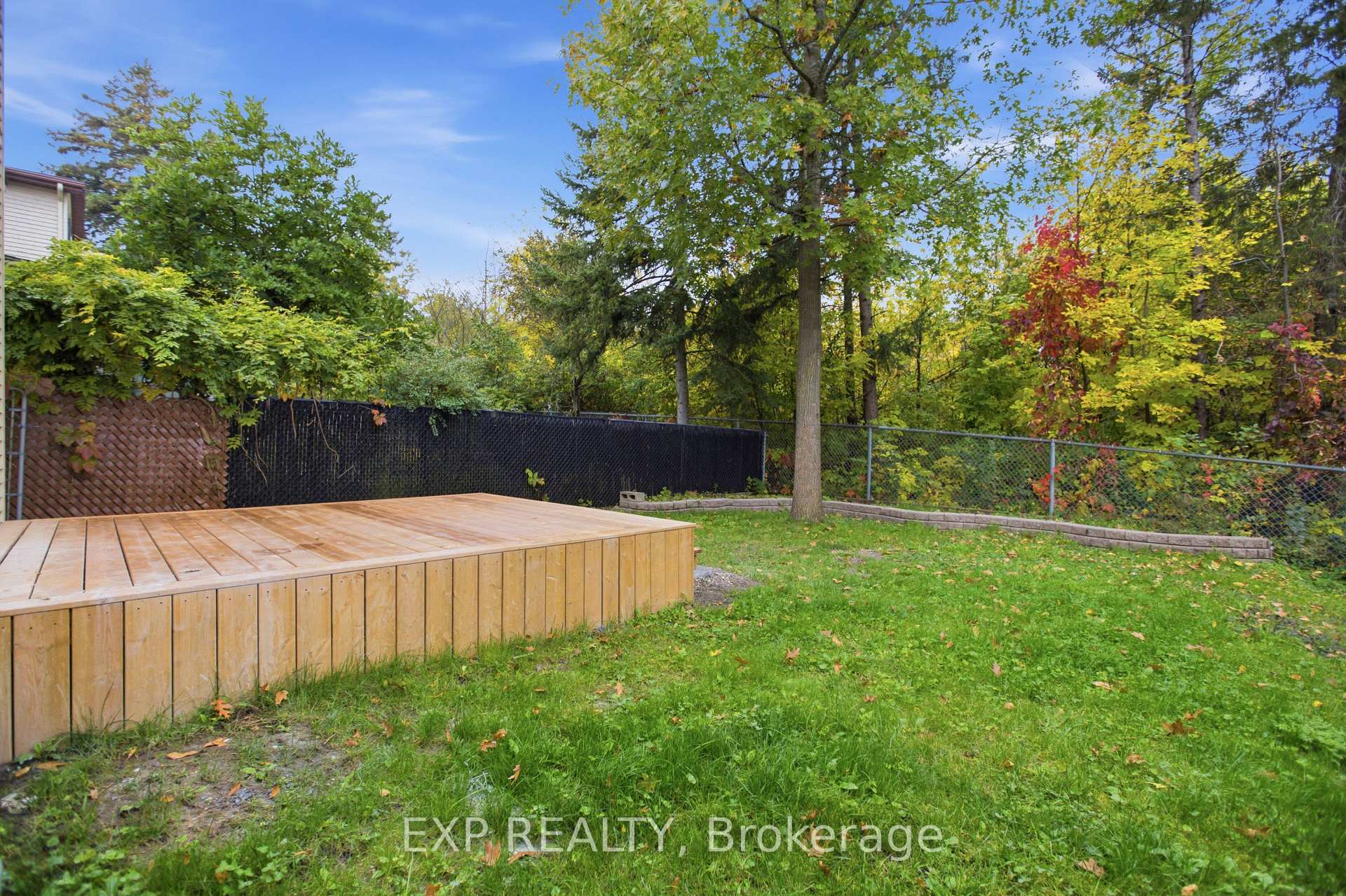 Photo 35 of 42 Antler Avenue, Ottawa, Barrhaven - On the Green — HOMEH