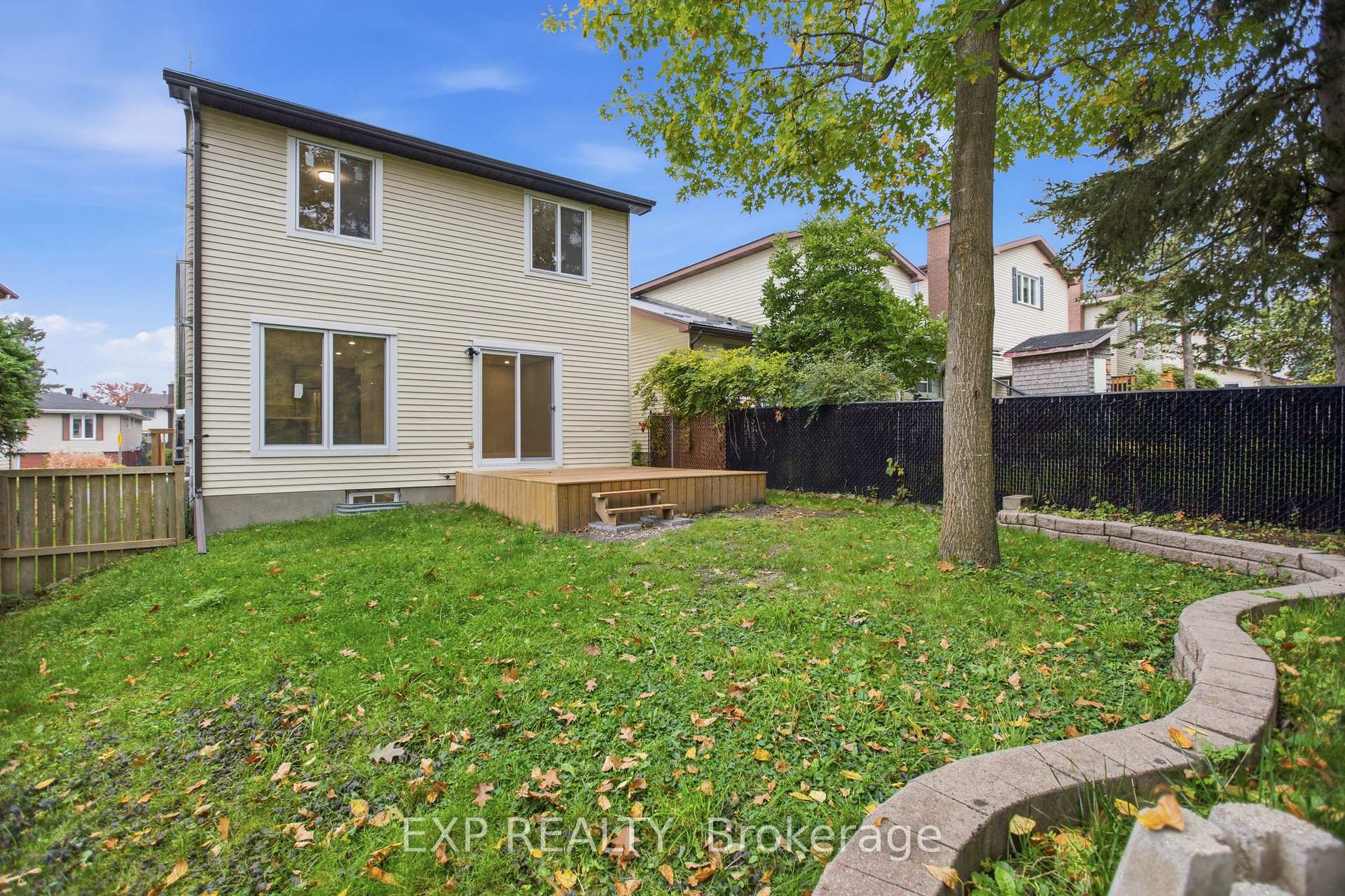 Photo 36 of 42 Antler Avenue, Ottawa, Barrhaven - On the Green — HOMEH