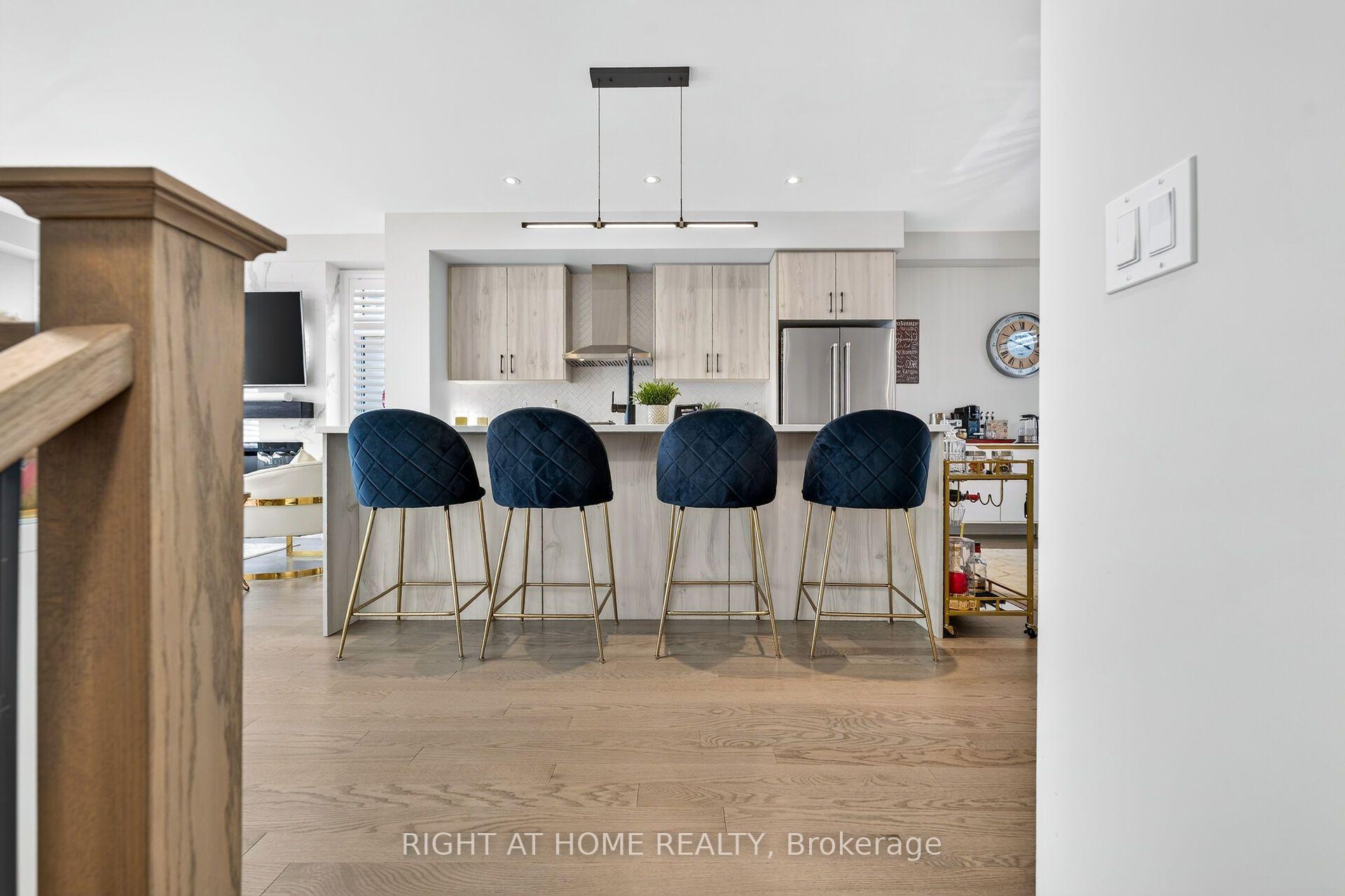 Photo 5 of 26 Freedom Crescent, Hamilton, Mount Hope — HOMEH