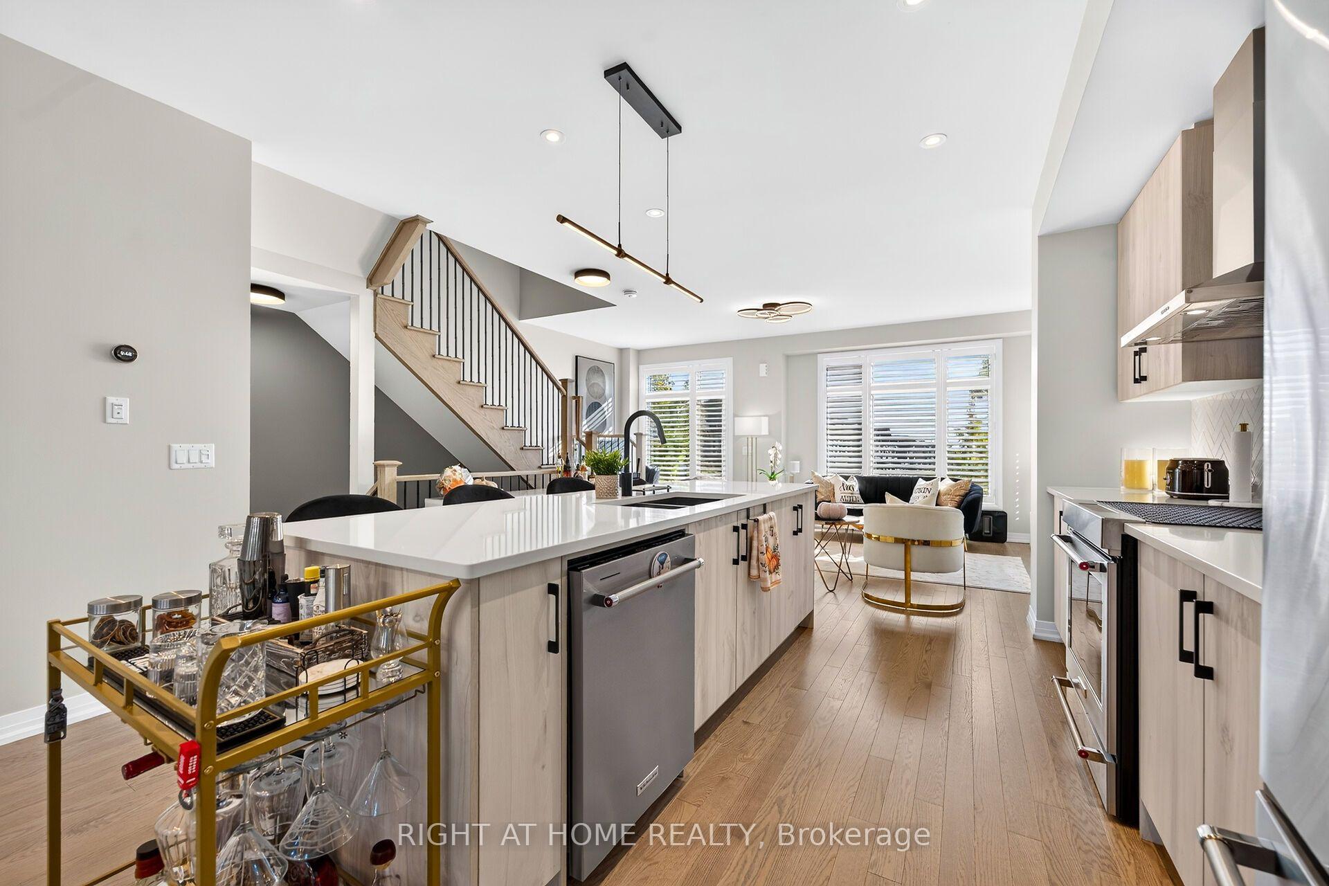 Photo 6 of 26 Freedom Crescent, Hamilton, Mount Hope — HOMEH