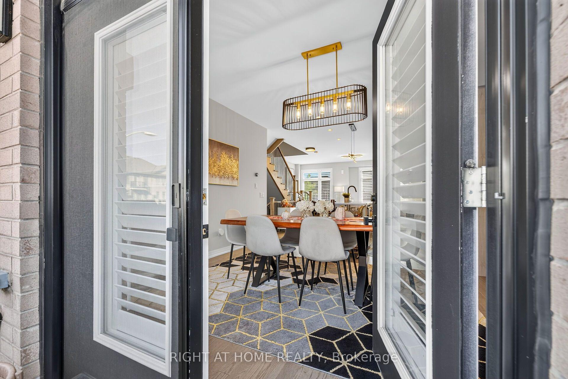 Photo 15 of 26 Freedom Crescent, Hamilton, Mount Hope — HOMEH