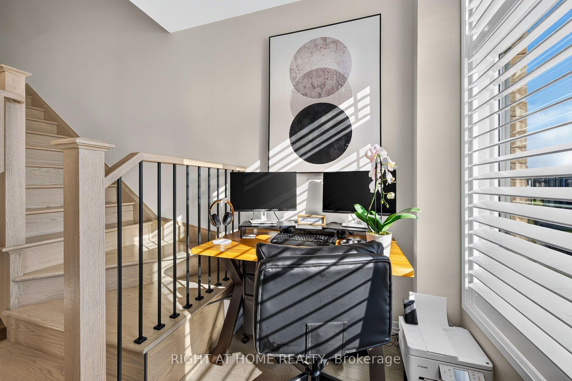 Photo 18 of 26 Freedom Crescent, Hamilton, Mount Hope — HOMEH