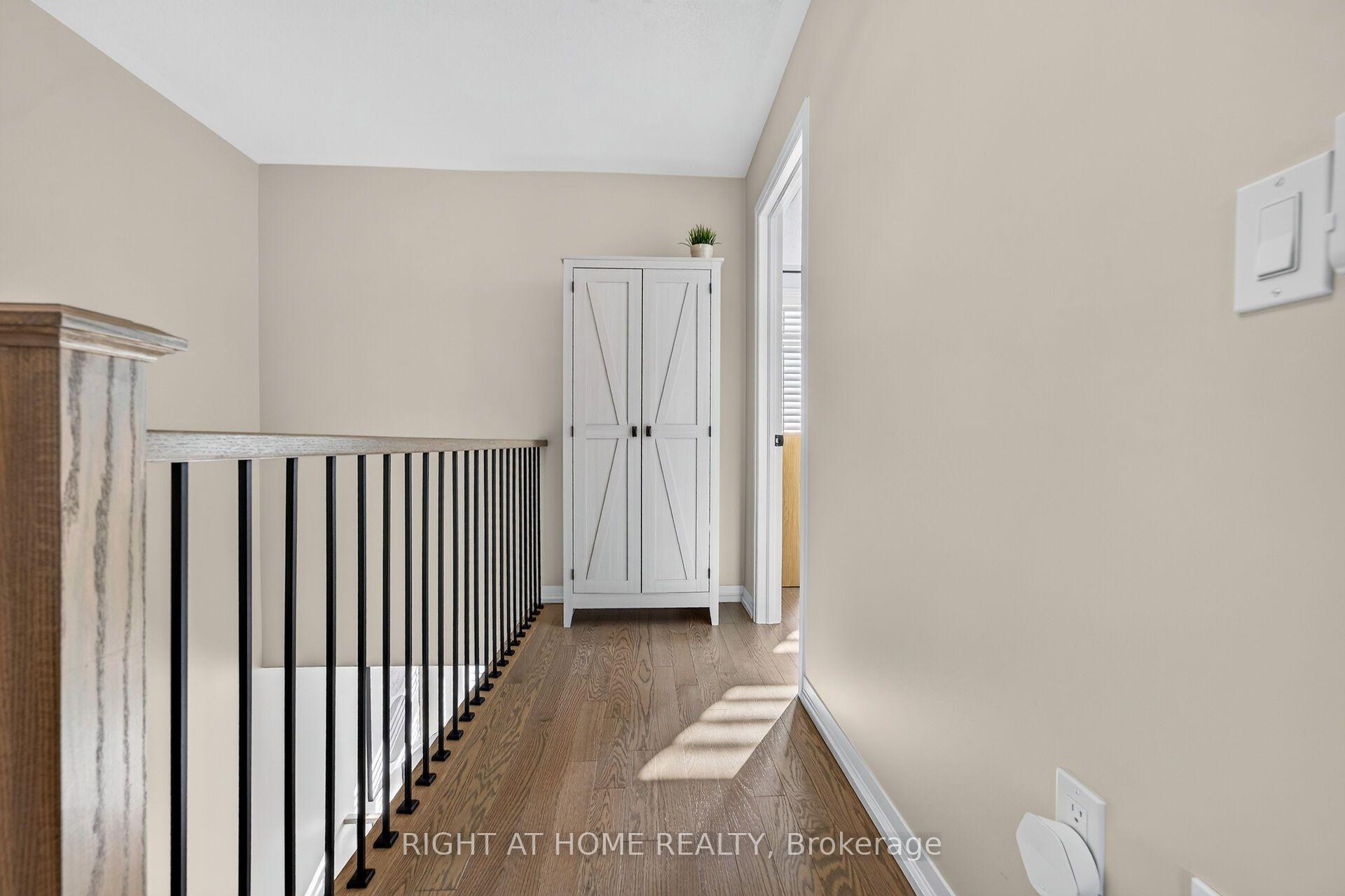 Photo 21 of 26 Freedom Crescent, Hamilton, Mount Hope — HOMEH