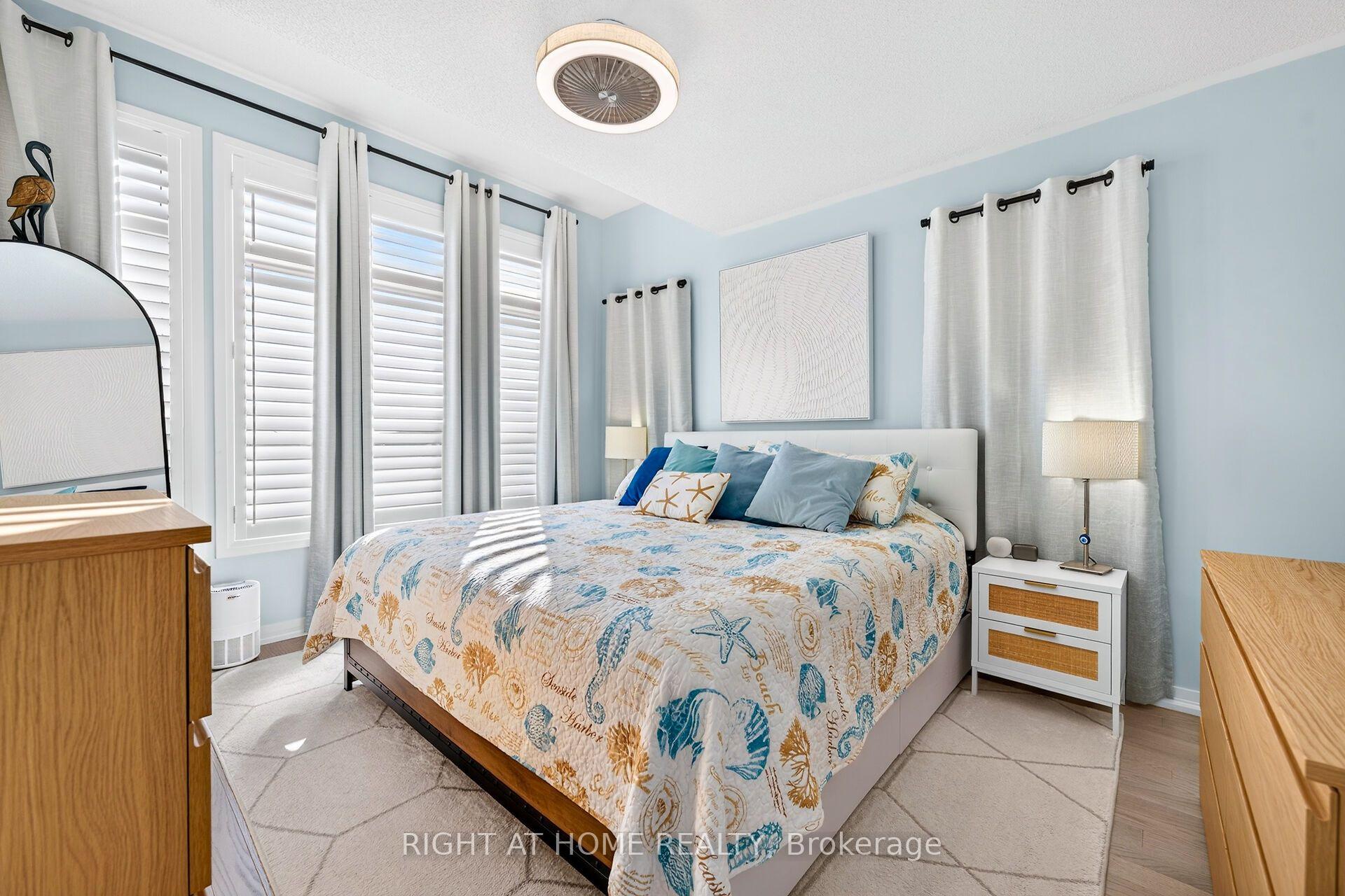 Photo 22 of 26 Freedom Crescent, Hamilton, Mount Hope — HOMEH