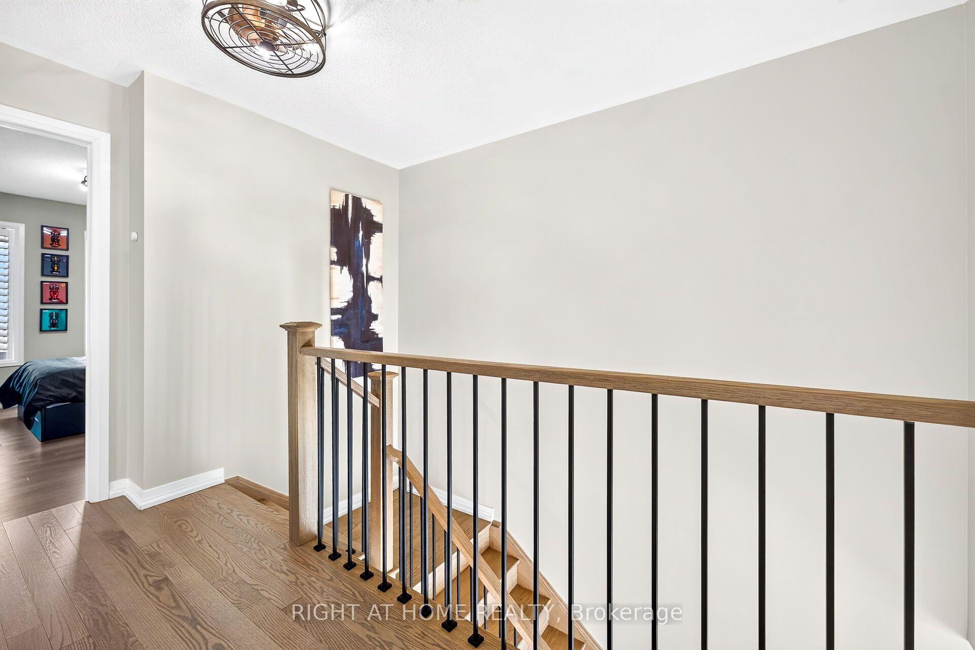 Photo 32 of 26 Freedom Crescent, Hamilton, Mount Hope — HOMEH