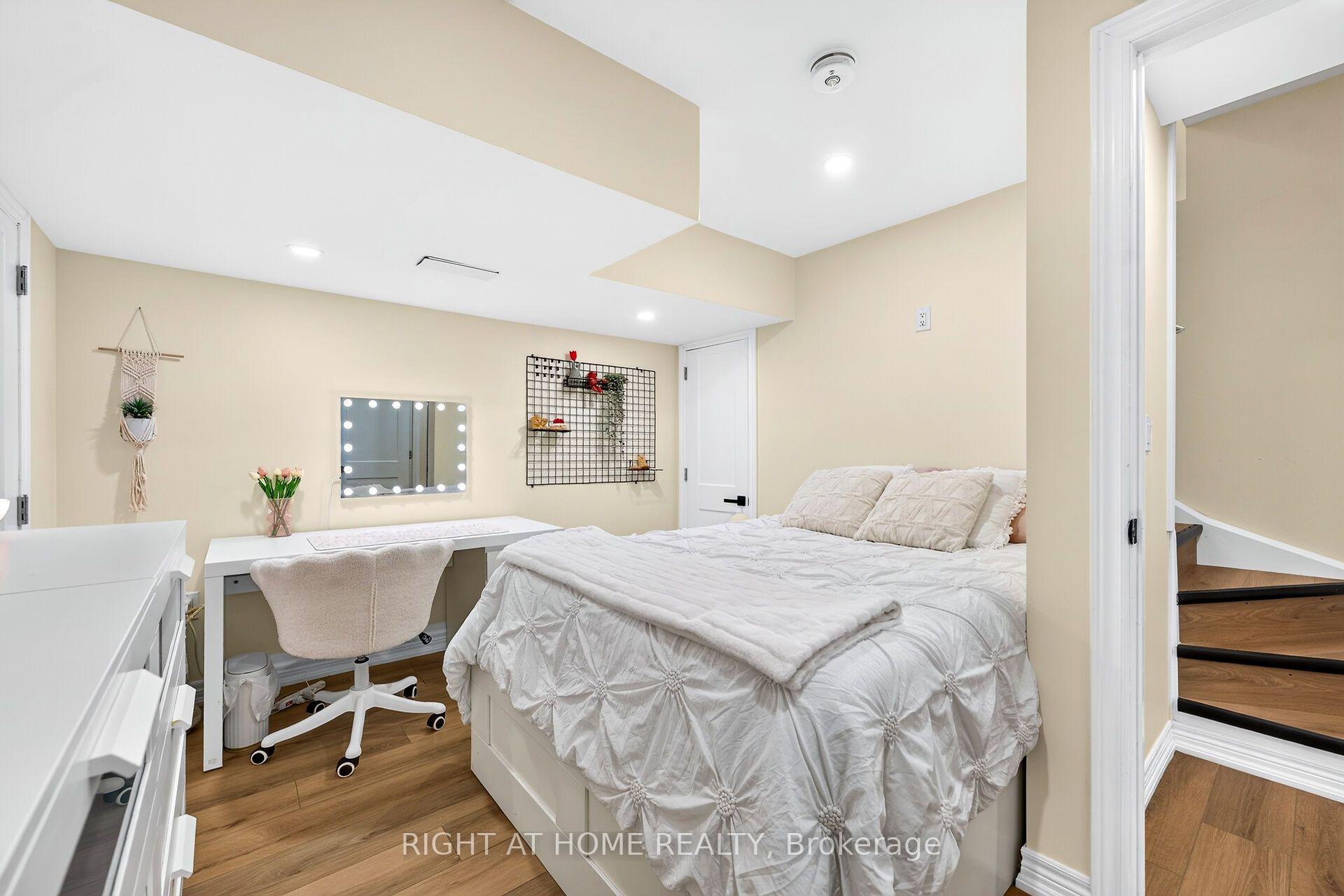 Photo 42 of 26 Freedom Crescent, Hamilton, Mount Hope — HOMEH