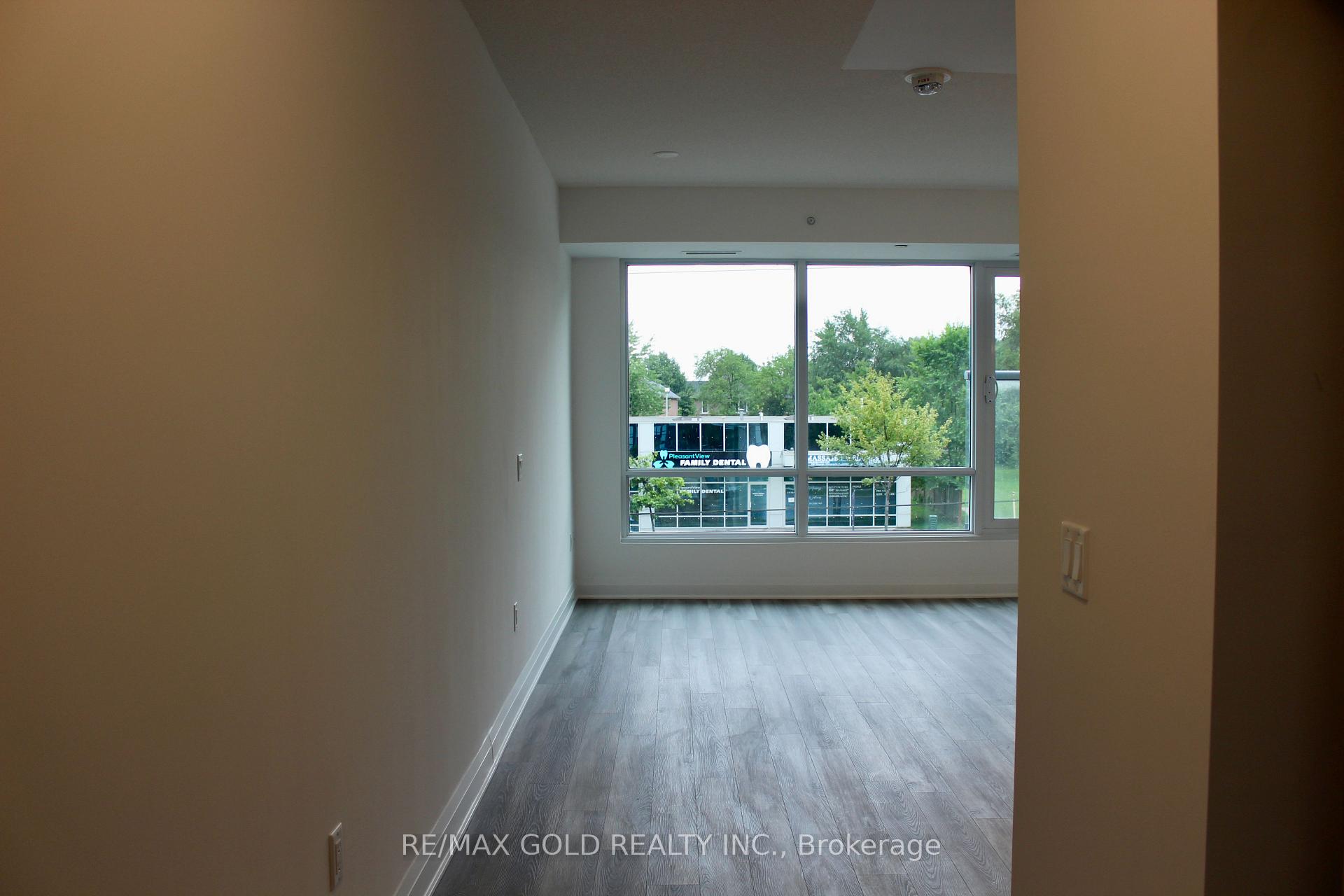 Photo 7 of Unit 218, 3220 Sheppard Avenue E, Scarborough, Tam O'Shanter-Sullivan — HOMEH