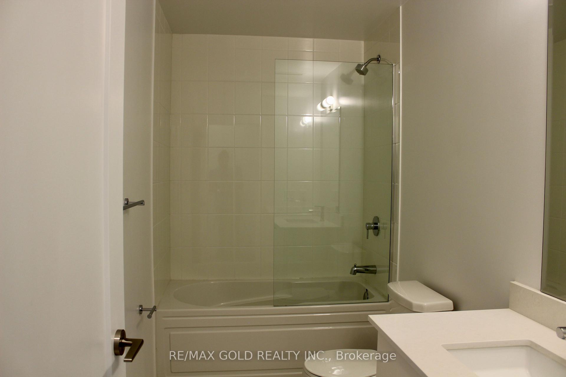 Photo 13 of Unit 218, 3220 Sheppard Avenue E, Scarborough, Tam O'Shanter-Sullivan — HOMEH