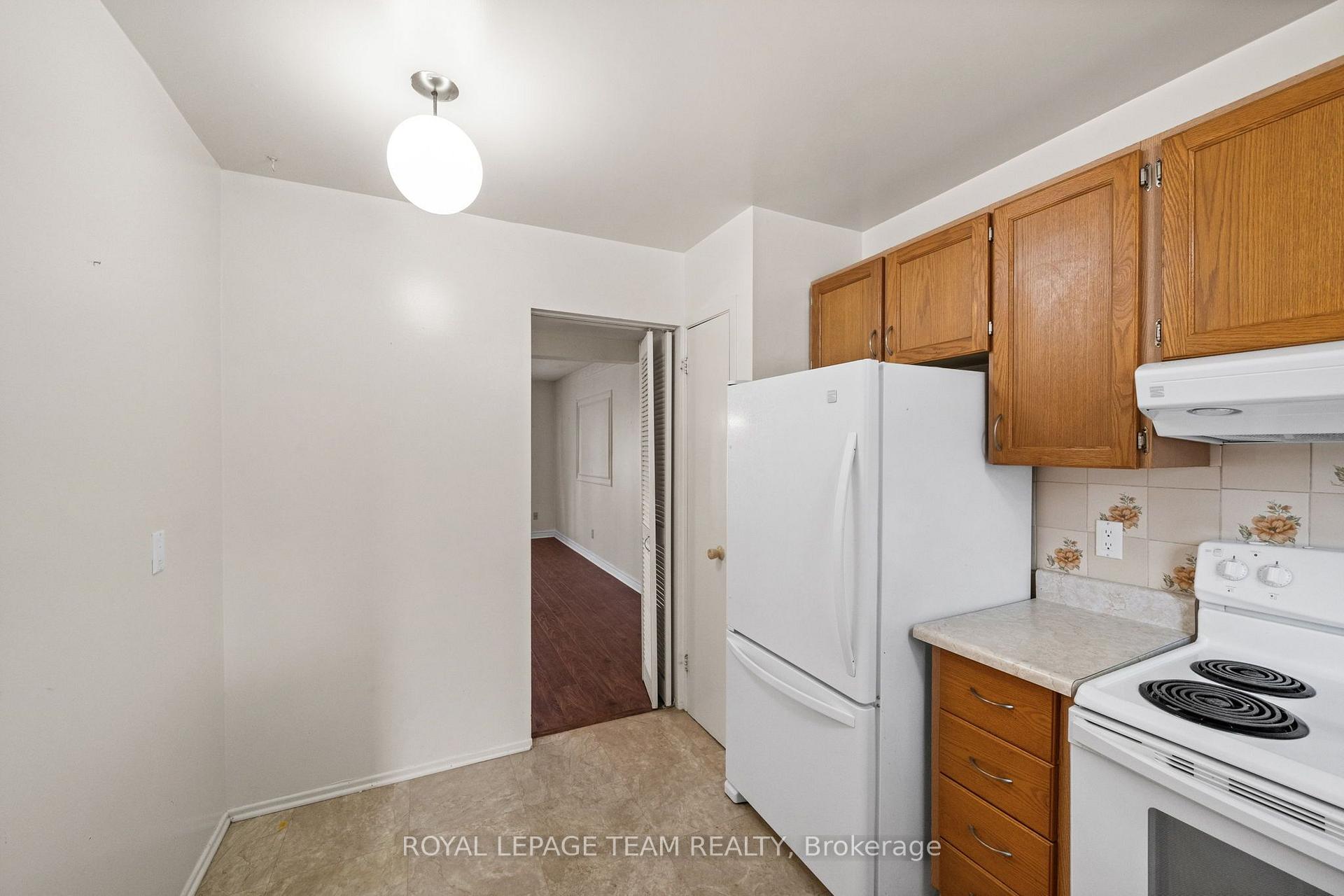 Photo 10 of Unit E, 73 Foxfield Drive E, Ottawa, Barrhaven - Knollsbrook — HOMEH