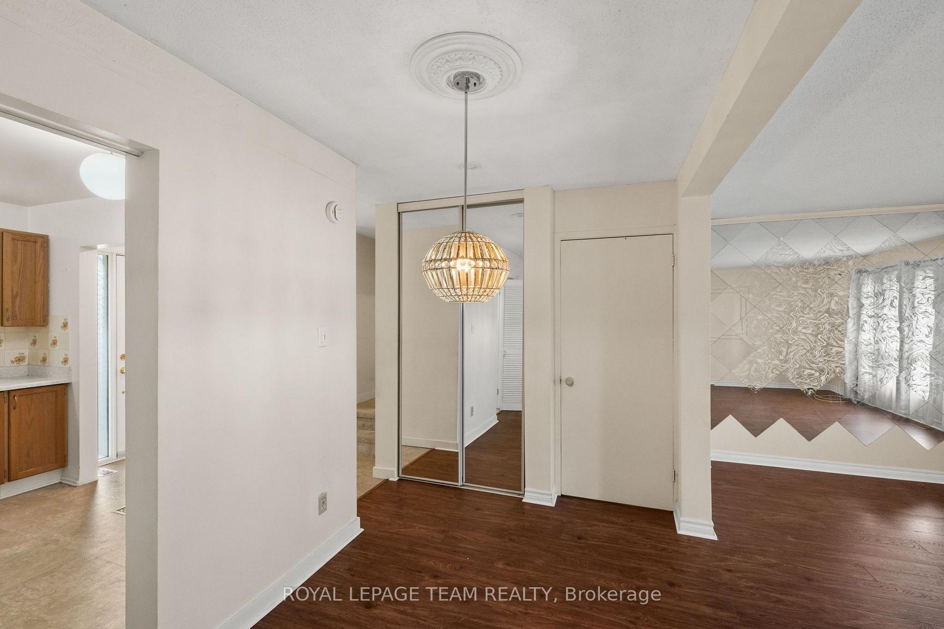 Photo 14 of Unit E, 73 Foxfield Drive E, Ottawa, Barrhaven - Knollsbrook — HOMEH