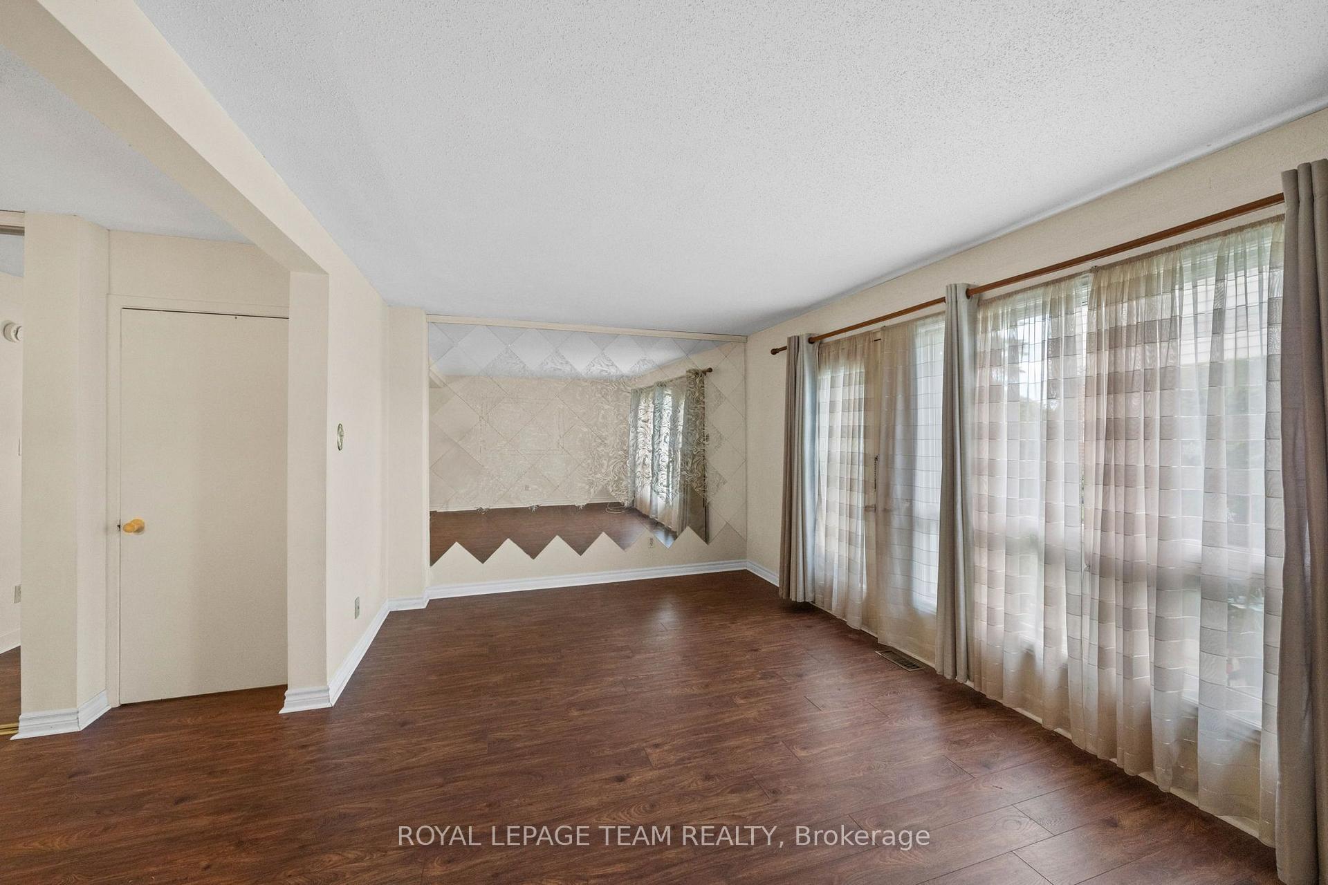 Photo 15 of Unit E, 73 Foxfield Drive E, Ottawa, Barrhaven - Knollsbrook — HOMEH