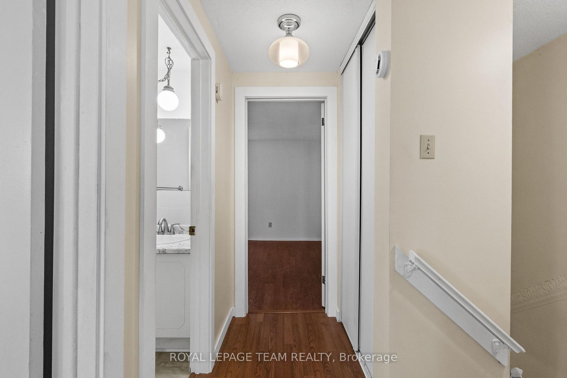 Photo 19 of Unit E, 73 Foxfield Drive E, Ottawa, Barrhaven - Knollsbrook — HOMEH