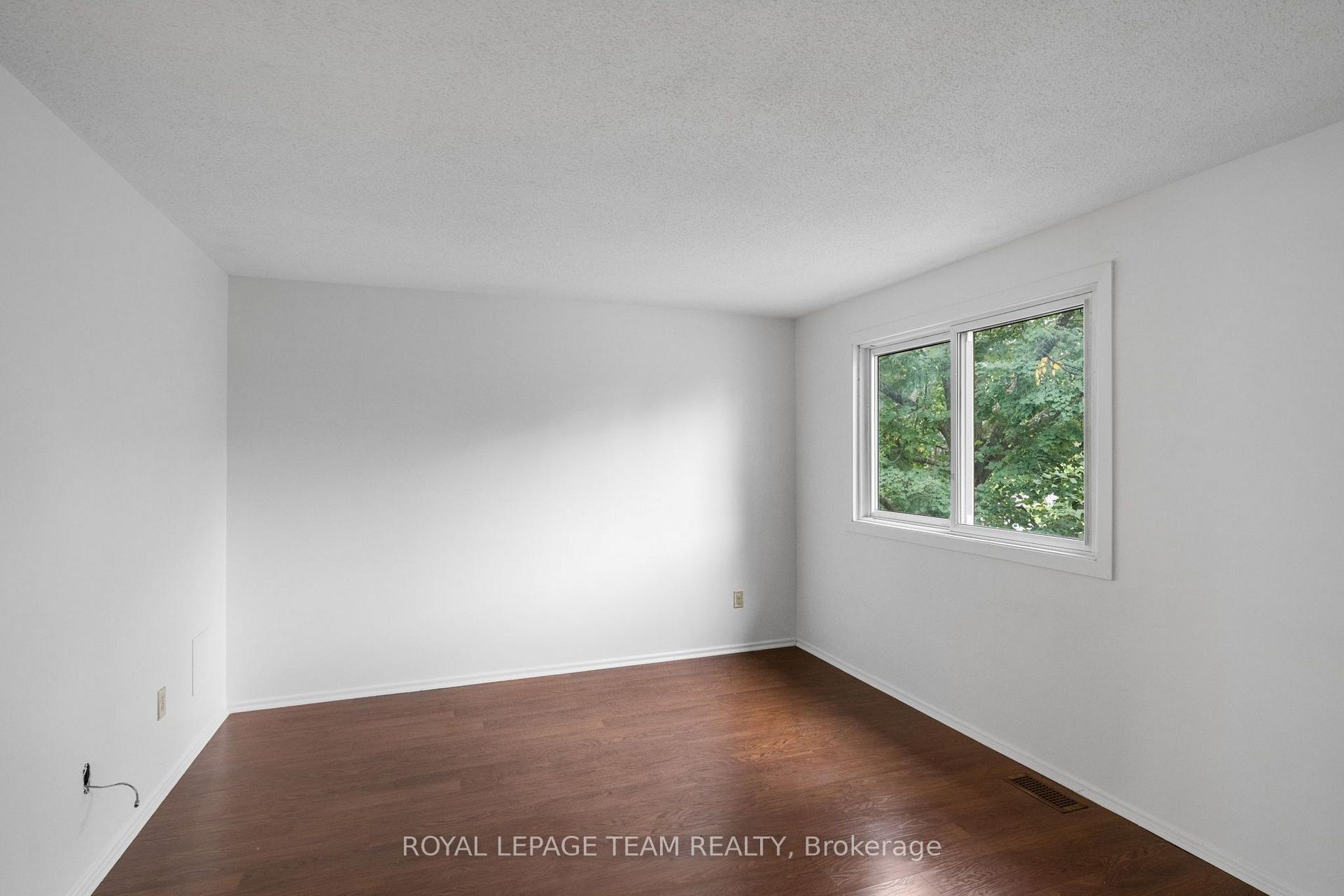 Photo 20 of Unit E, 73 Foxfield Drive E, Ottawa, Barrhaven - Knollsbrook — HOMEH