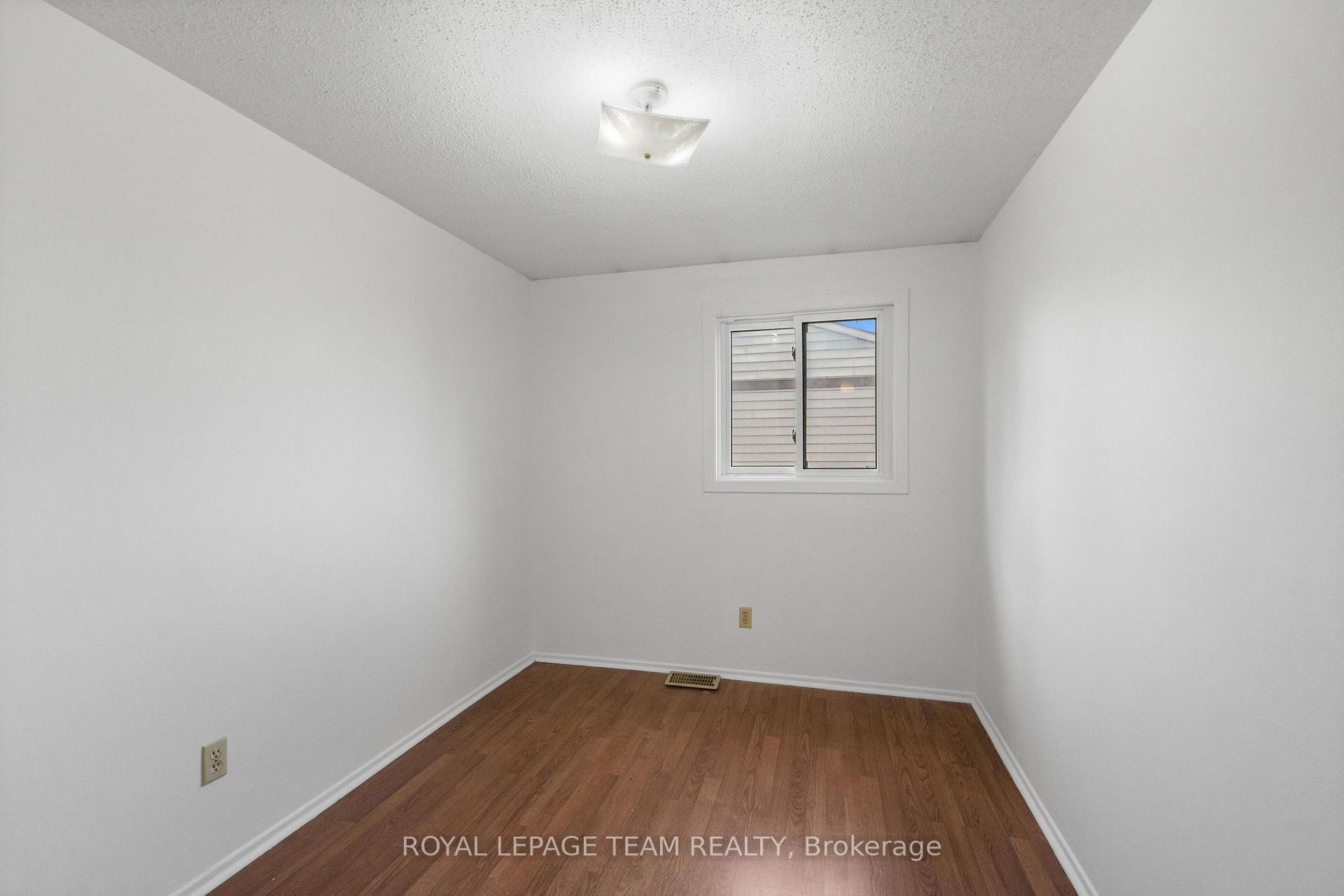 Photo 24 of Unit E, 73 Foxfield Drive E, Ottawa, Barrhaven - Knollsbrook — HOMEH