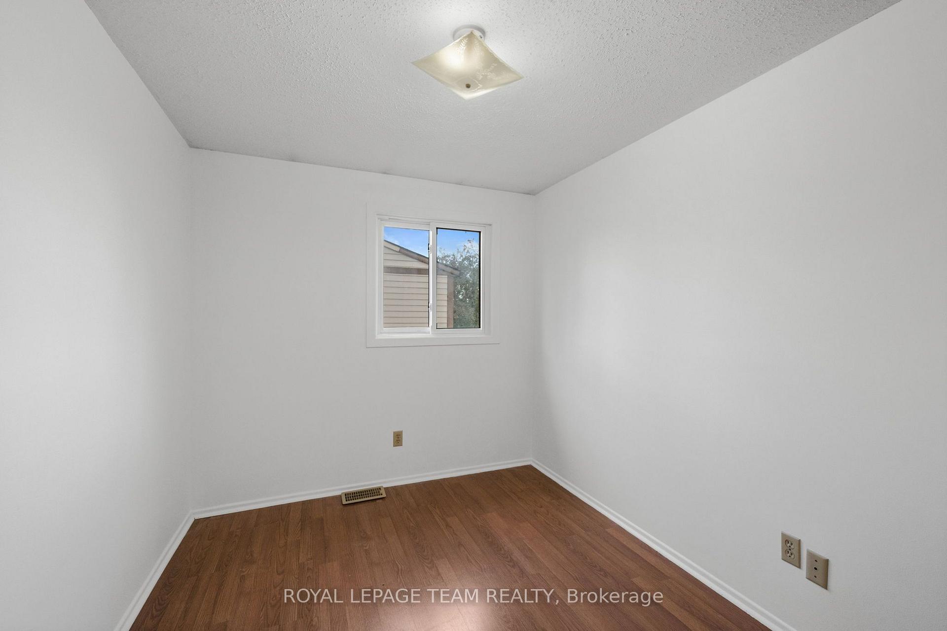 Photo 25 of Unit E, 73 Foxfield Drive E, Ottawa, Barrhaven - Knollsbrook — HOMEH