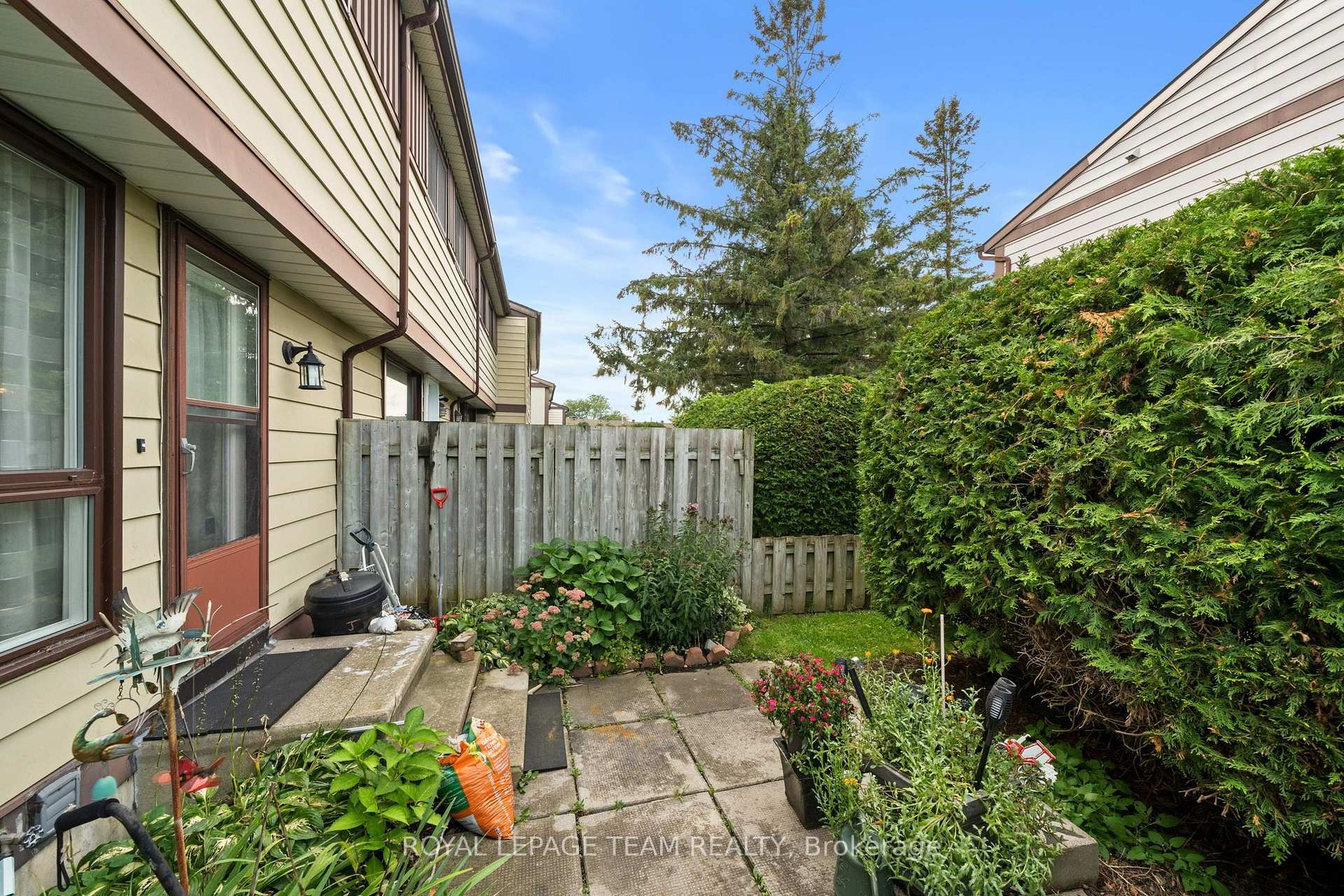 Photo 32 of Unit E, 73 Foxfield Drive E, Ottawa, Barrhaven - Knollsbrook — HOMEH