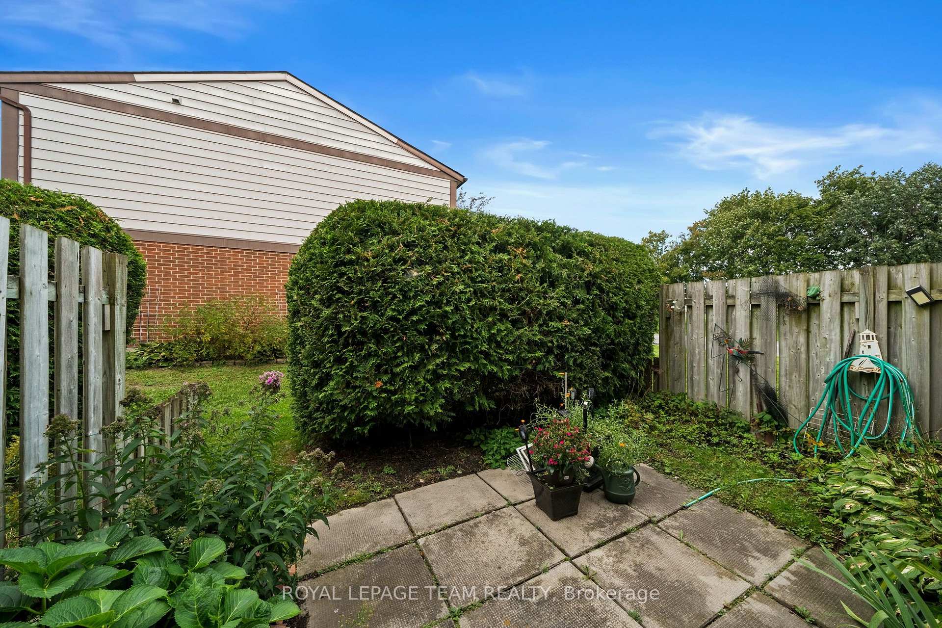 Photo 33 of Unit E, 73 Foxfield Drive E, Ottawa, Barrhaven - Knollsbrook — HOMEH