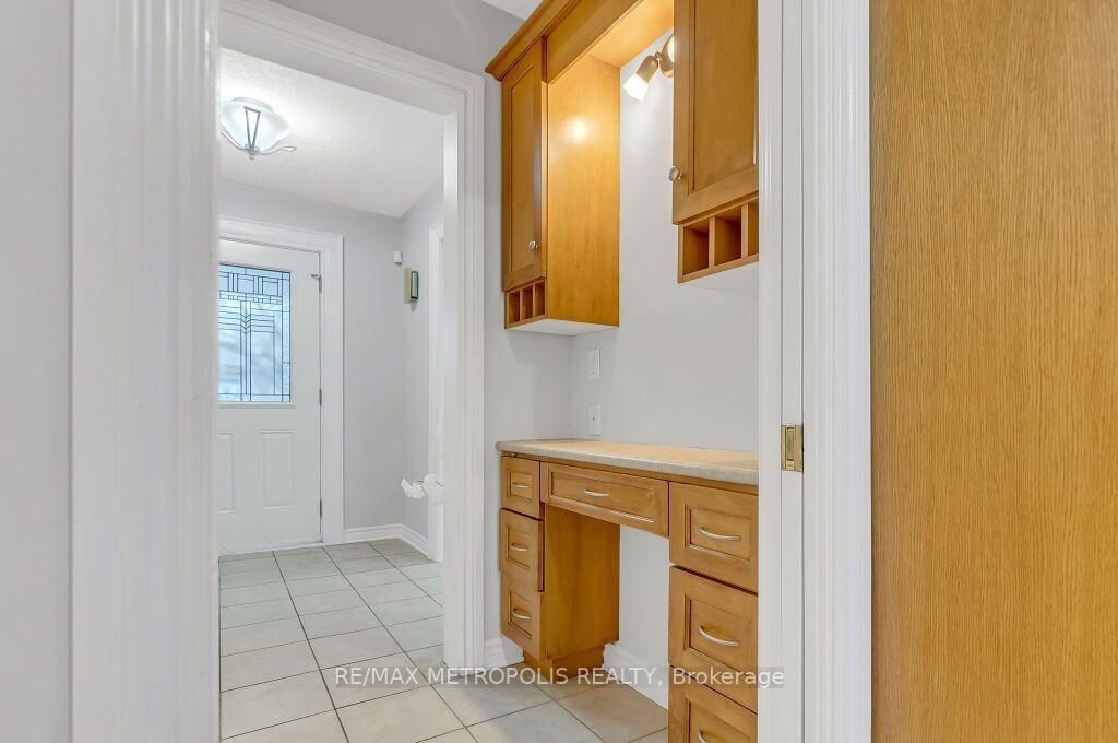 Photo 13 of 100 Warren Road, Kitchener — HOMEH