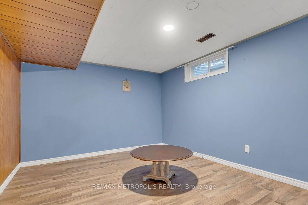 Photo 30 of 100 Warren Road, Kitchener — HOMEH