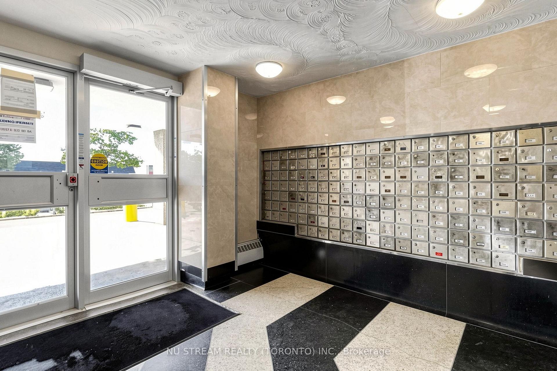 Photo 3 of Unit 604, 100 Lotherton Pathway, North York, Yorkdale-Glen Park — HOMEH