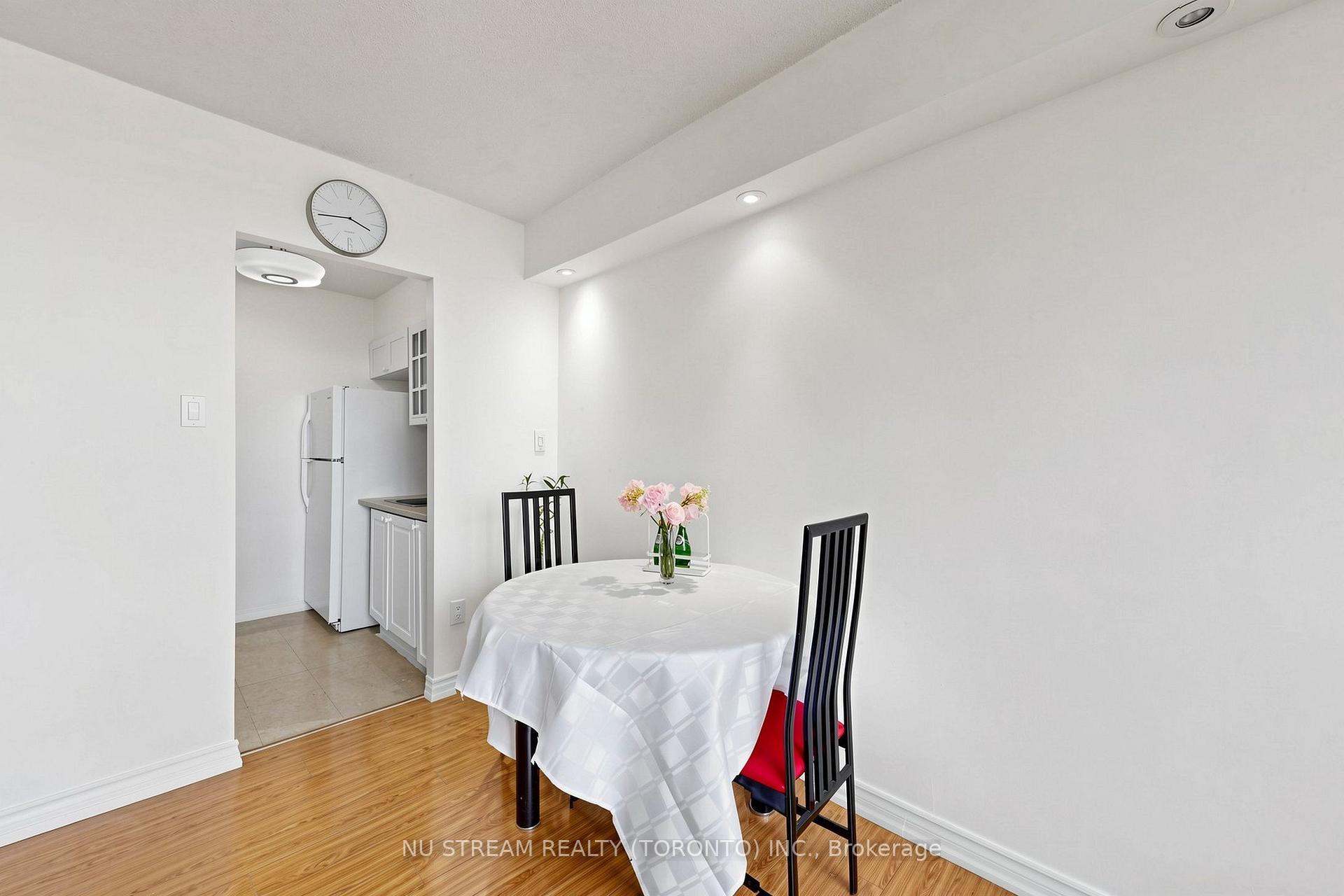 Photo 11 of Unit 604, 100 Lotherton Pathway, North York, Yorkdale-Glen Park — HOMEH