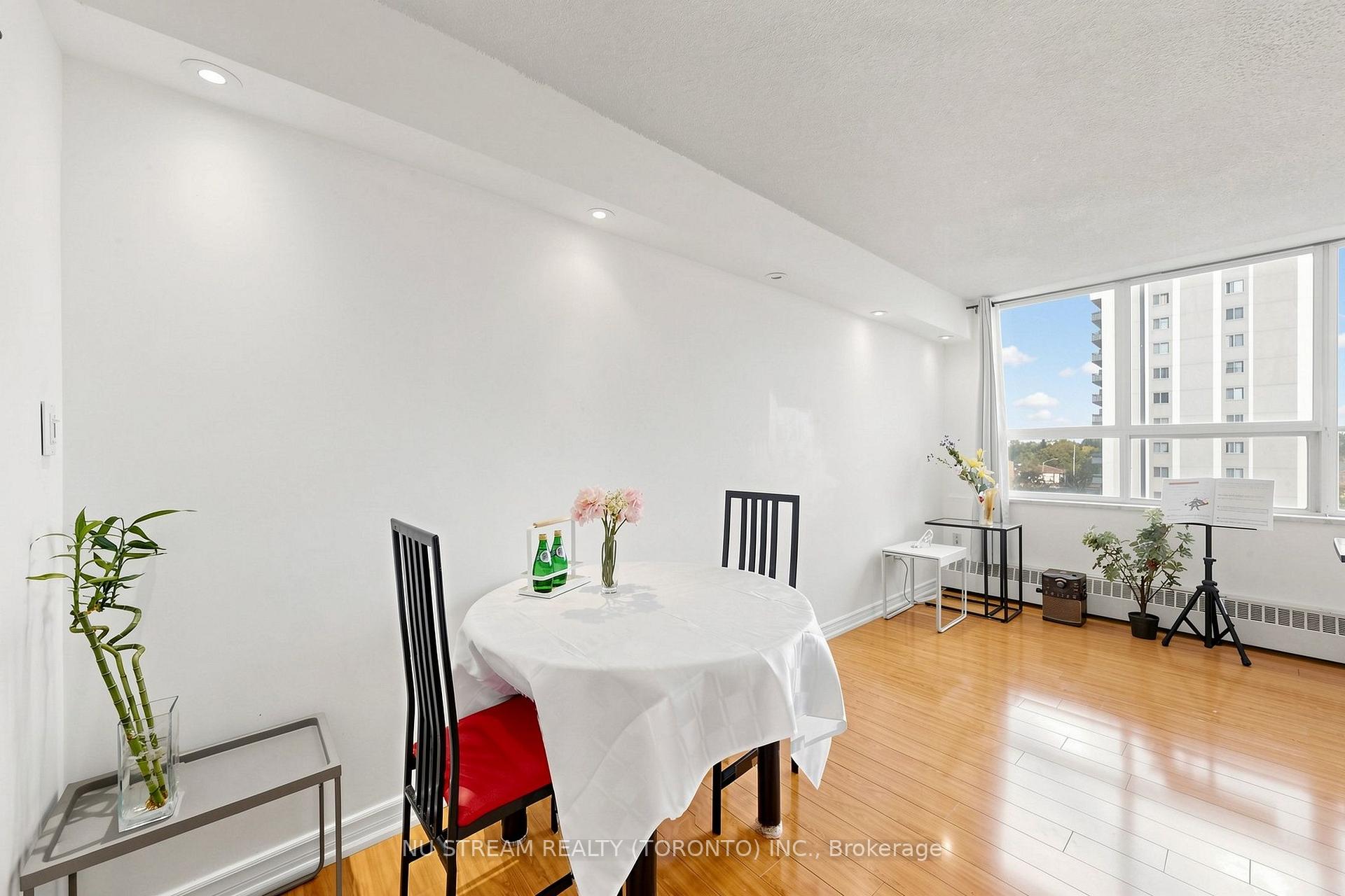 Photo 12 of Unit 604, 100 Lotherton Pathway, North York, Yorkdale-Glen Park — HOMEH