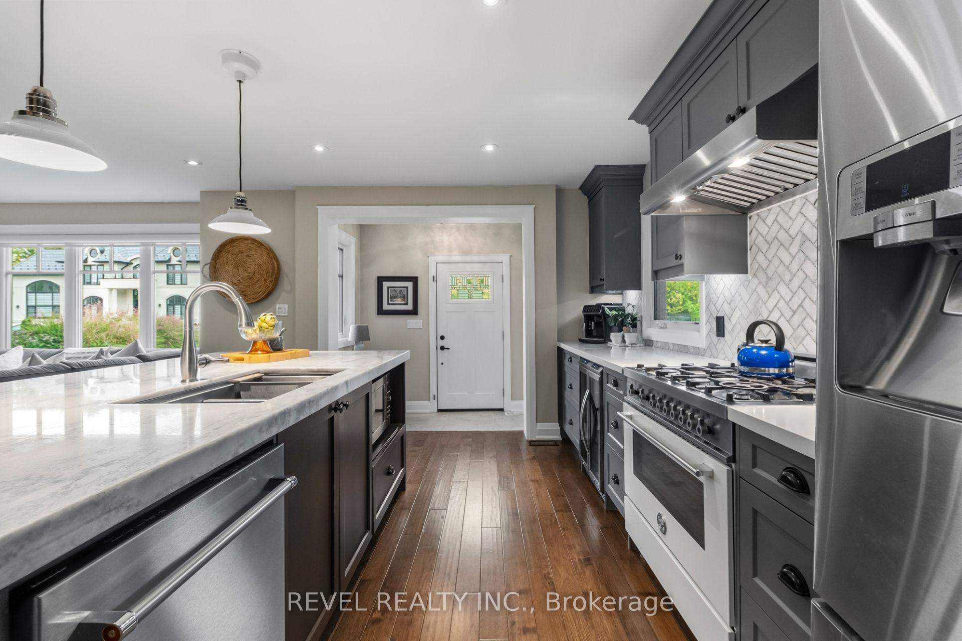 Photo 7 of 36 Earl Street, Mississauga, Streetsville — HOMEH