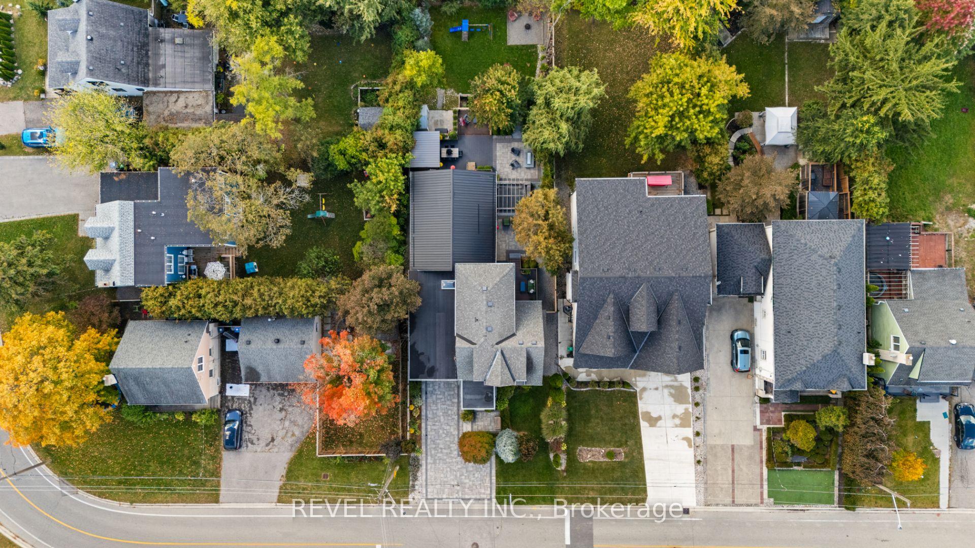 Photo 47 of 36 Earl Street, Mississauga, Streetsville — HOMEH