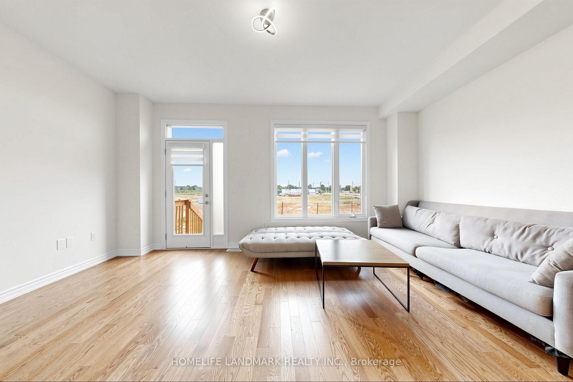 Photo 8 of 1138 Tanbark Avenue, Oakville, Joshua Meadows — HOMEH