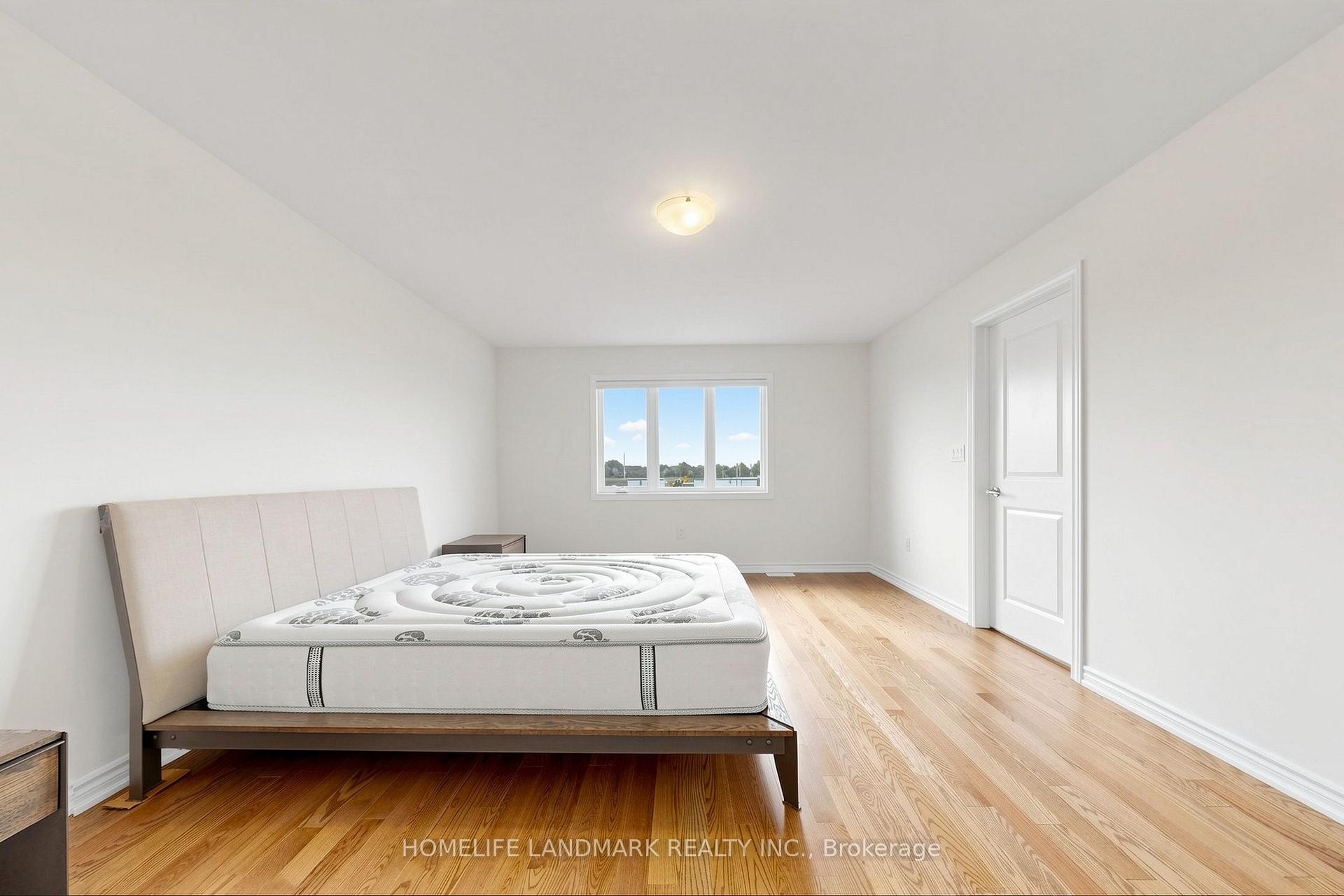 Photo 13 of 1138 Tanbark Avenue, Oakville, Joshua Meadows — HOMEH