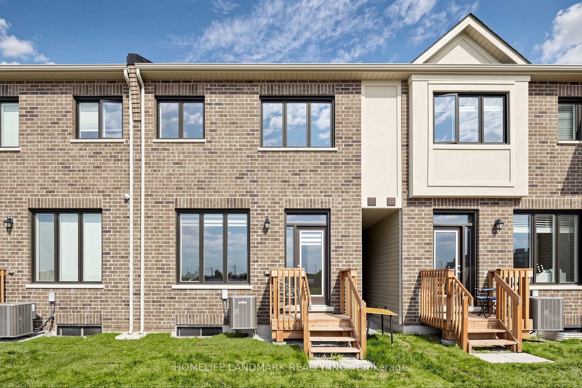 Photo 31 of 1138 Tanbark Avenue, Oakville, Joshua Meadows — HOMEH