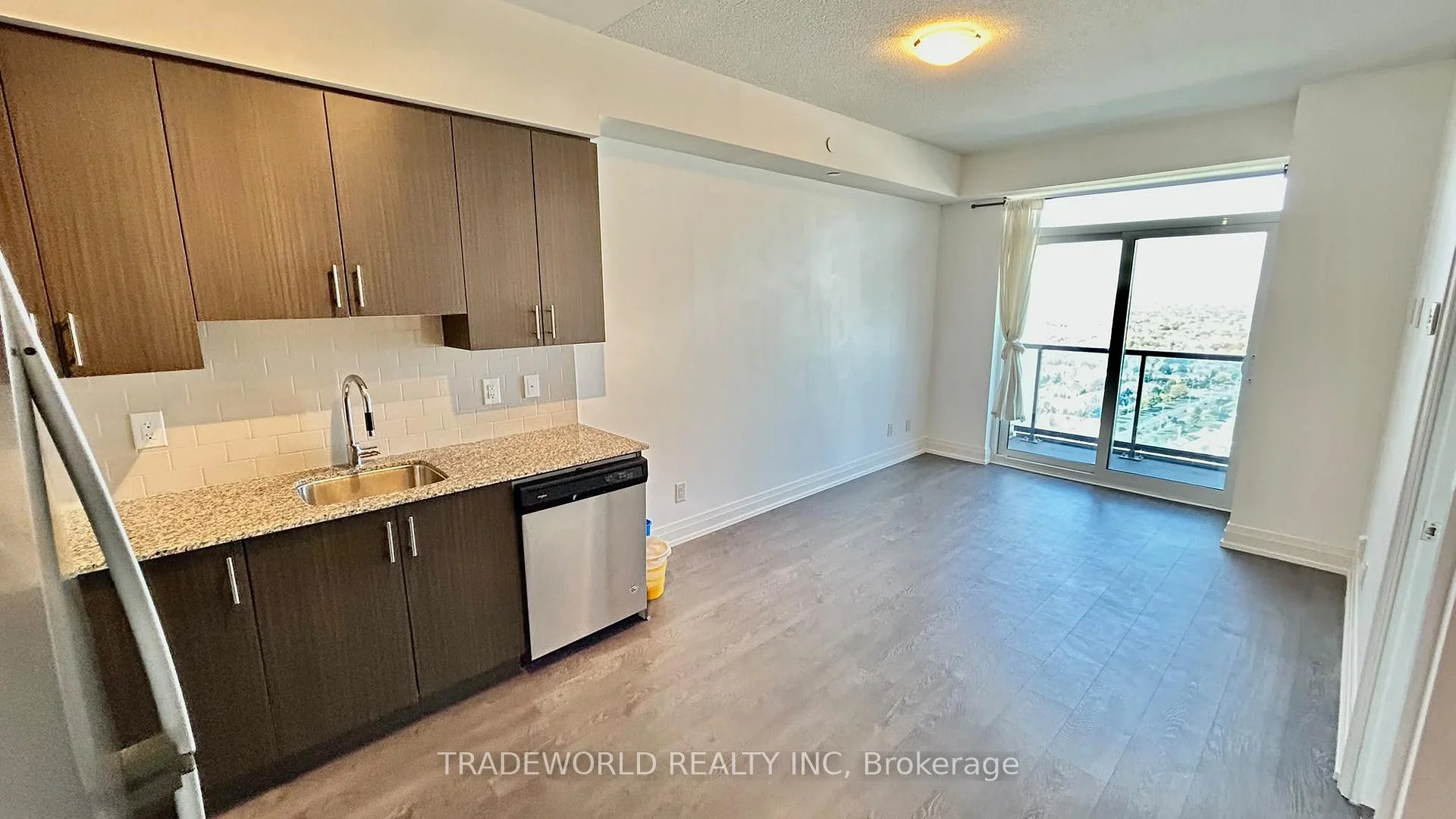 Photo 5 of Unit 2803, 3600 Highway 7, Vaughan, Vaughan Corporate Centre — HOMEH
