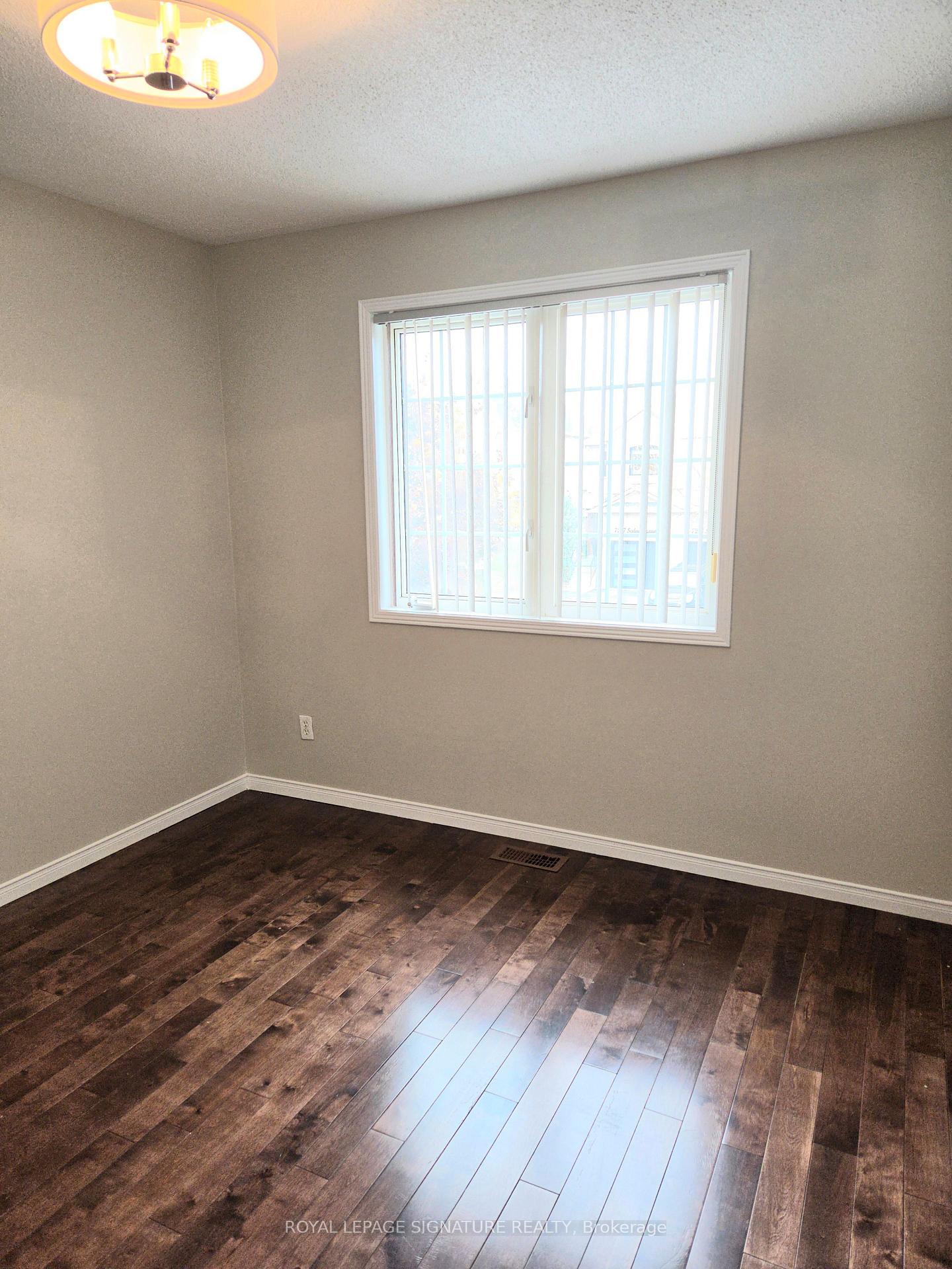 Photo 9 of 7212 Sedan Square, Mississauga, Meadowvale Village — HOMEH