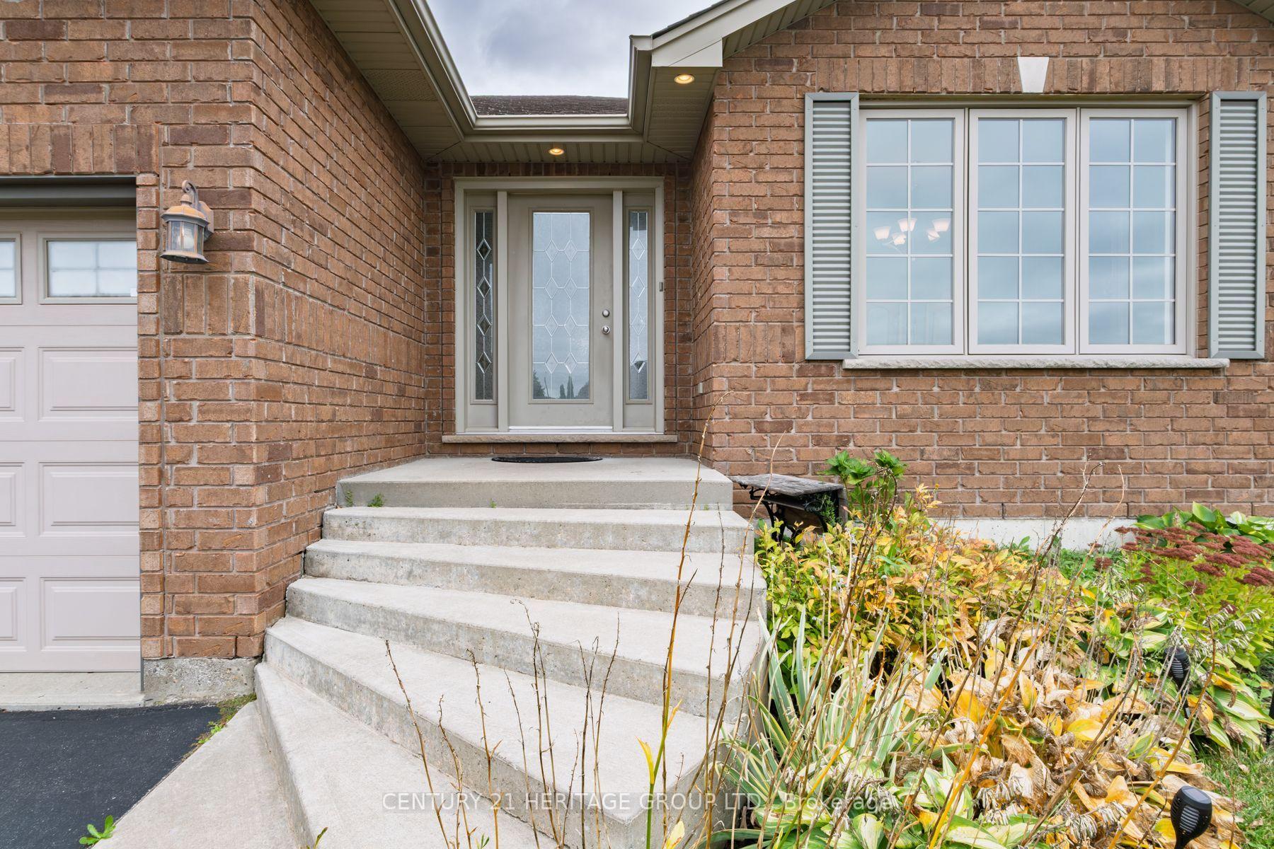 Photo 5 of 44 Taylor Road, Brant, Brantford Twp — HOMEH