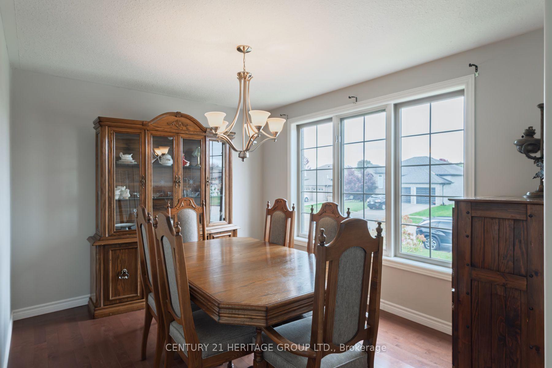 Photo 7 of 44 Taylor Road, Brant, Brantford Twp — HOMEH