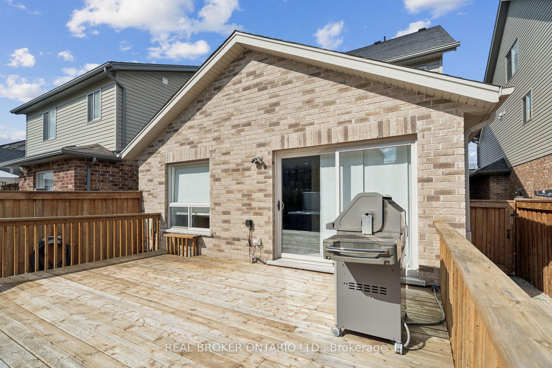 Photo 33 of 569 Starwood Drive, Guelph, Grange Road — HOMEH