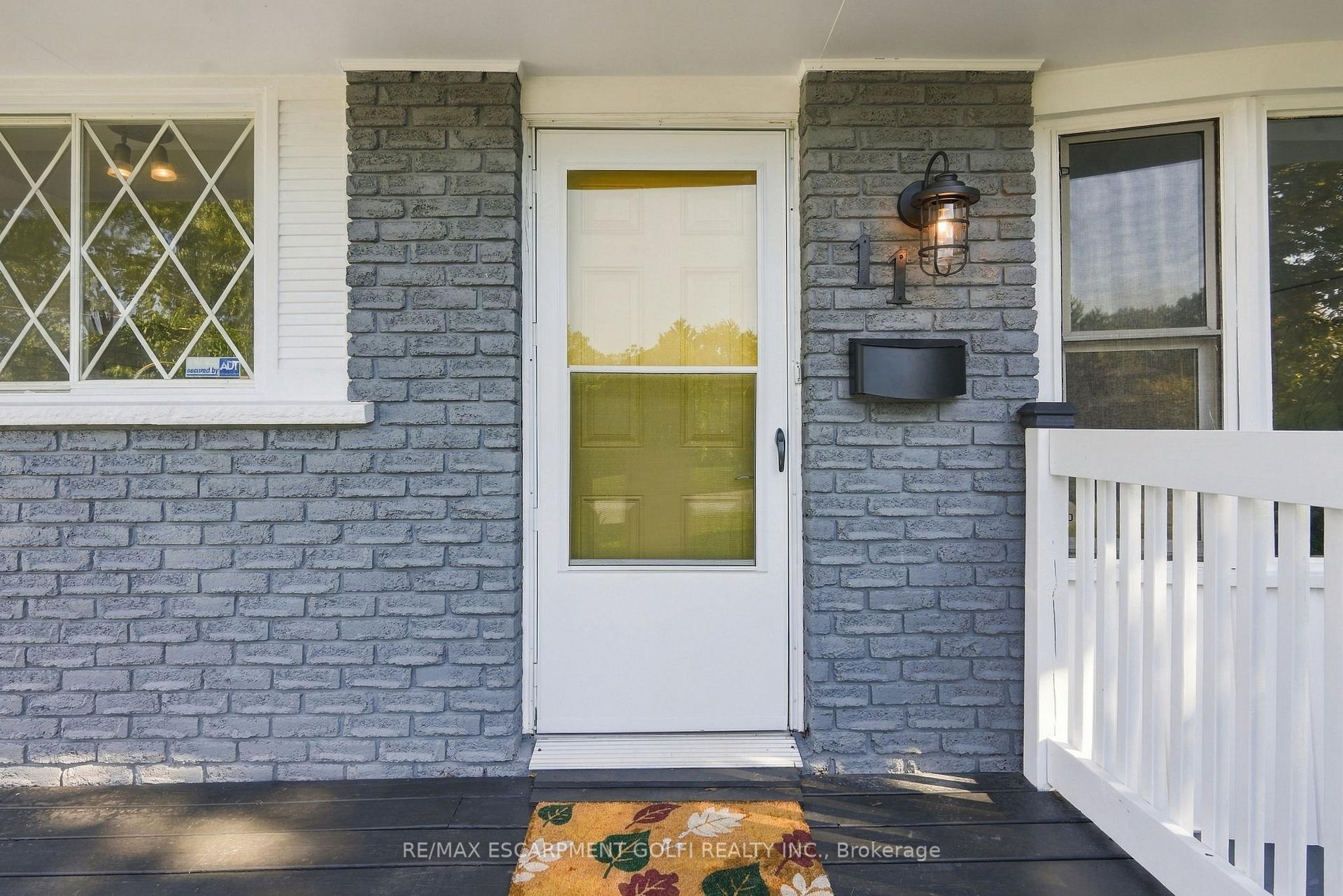 Photo 4 of 11 Dawn Road, St. Catharines, Lakeport — HOMEH