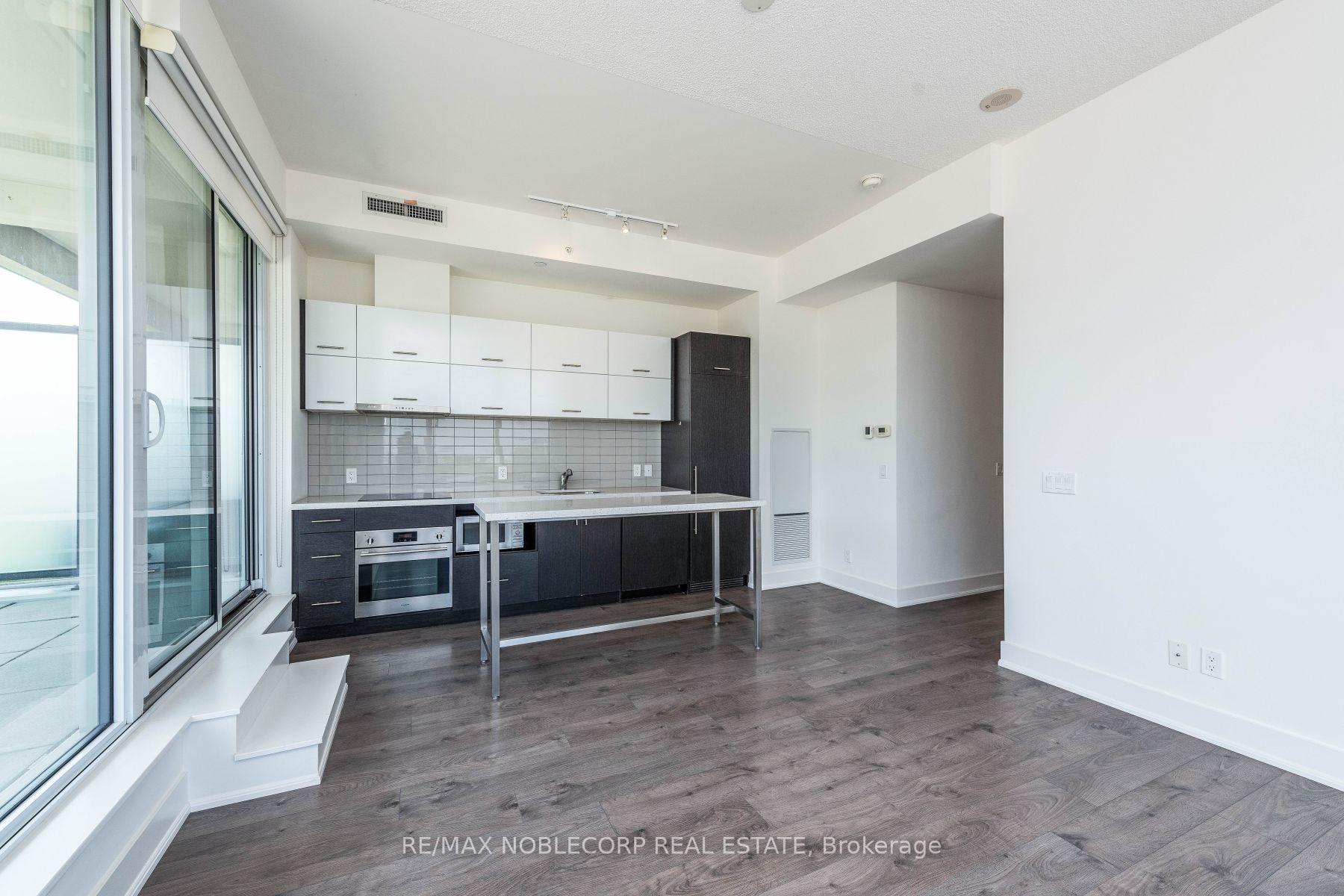 Photo 10 of Unit 307, 180 Enterprise Boulevard, Markham, Unionville — HOMEH