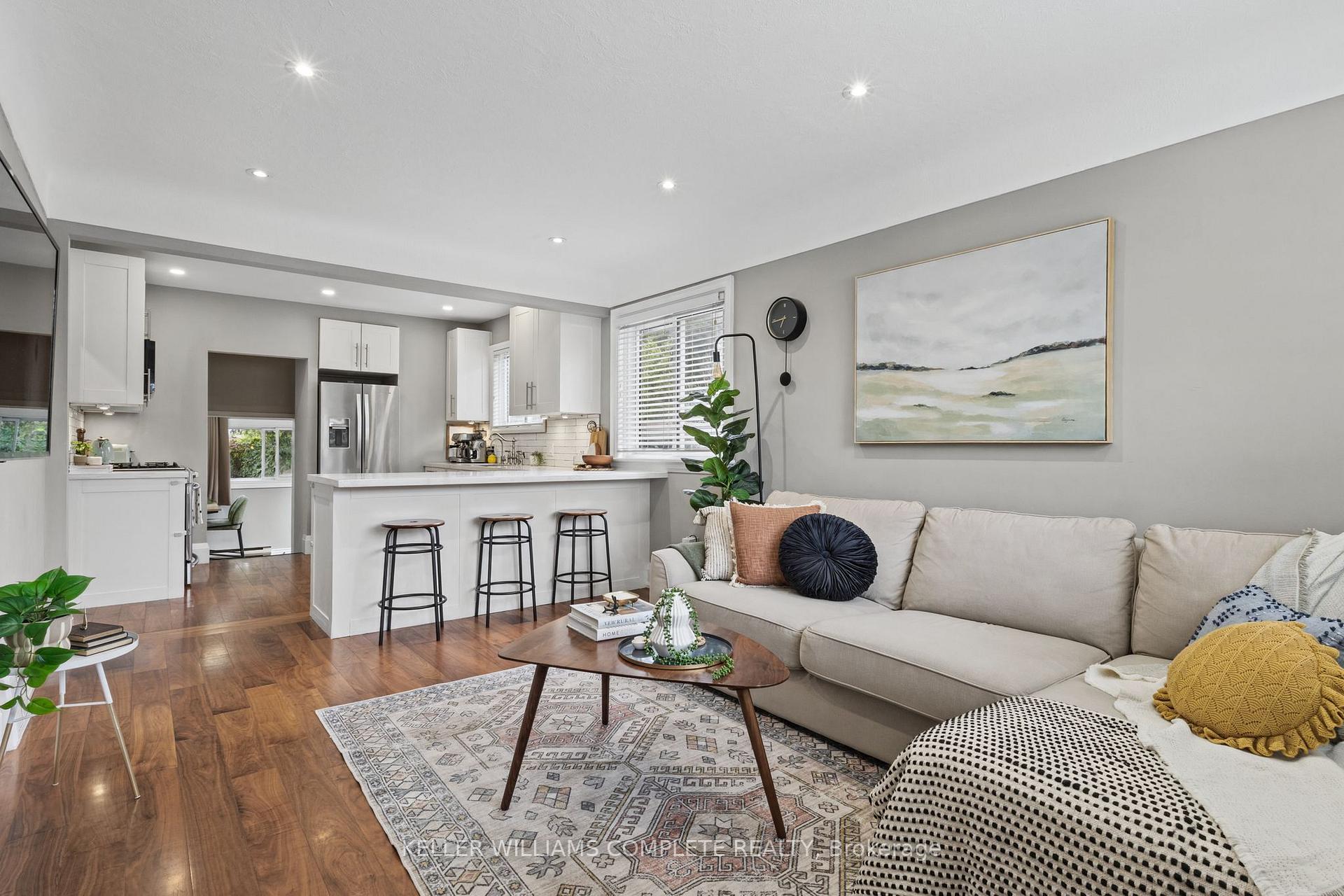 Photo 3 of 191 Rosewood Road, Hamilton, Glenview — HOMEH