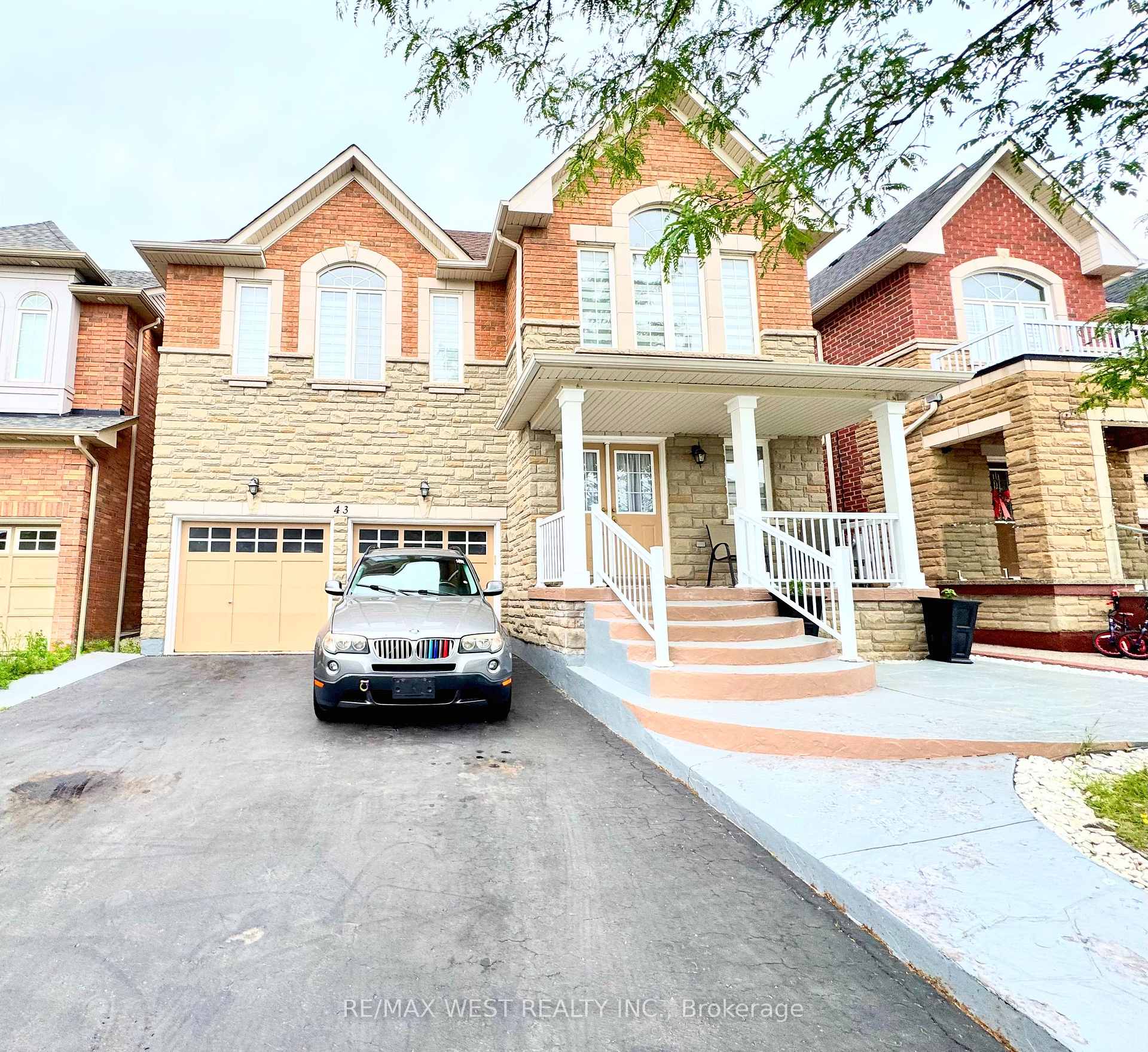 Photo of 43 Tatra Crescent