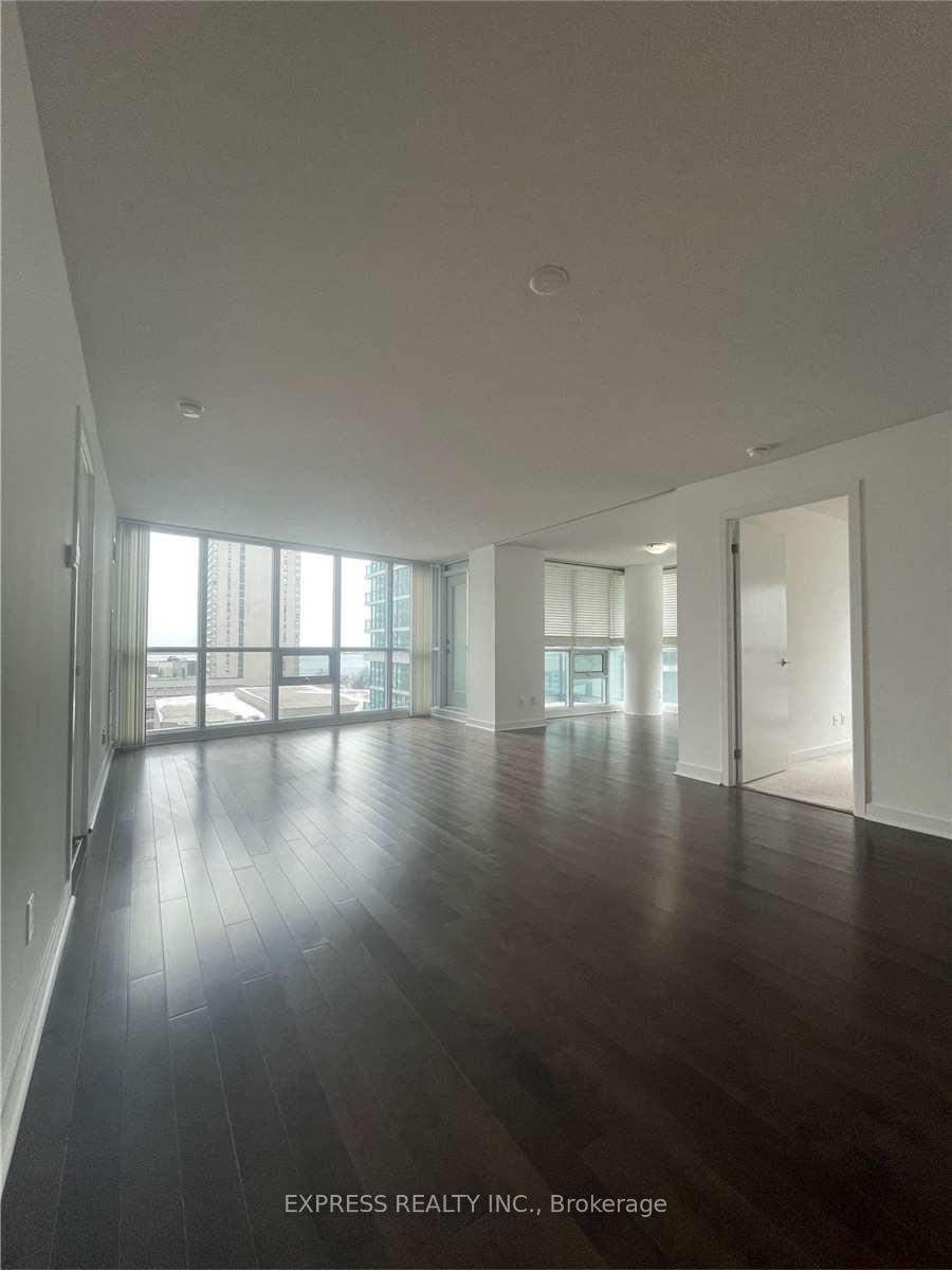 Photo 3 of Unit 1010, 18 Harbour Street, Toronto, Waterfront Communities — HOMEH