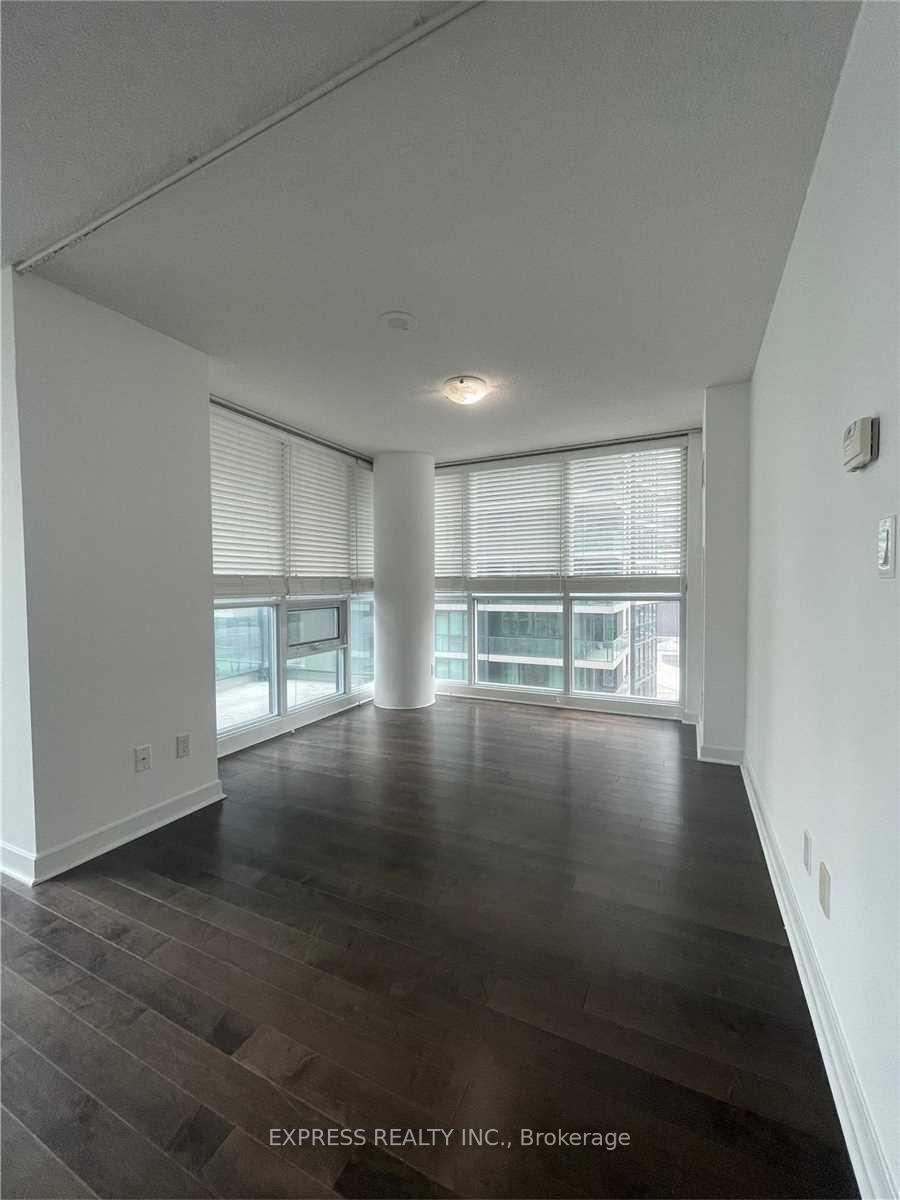 Photo 5 of Unit 1010, 18 Harbour Street, Toronto, Waterfront Communities — HOMEH