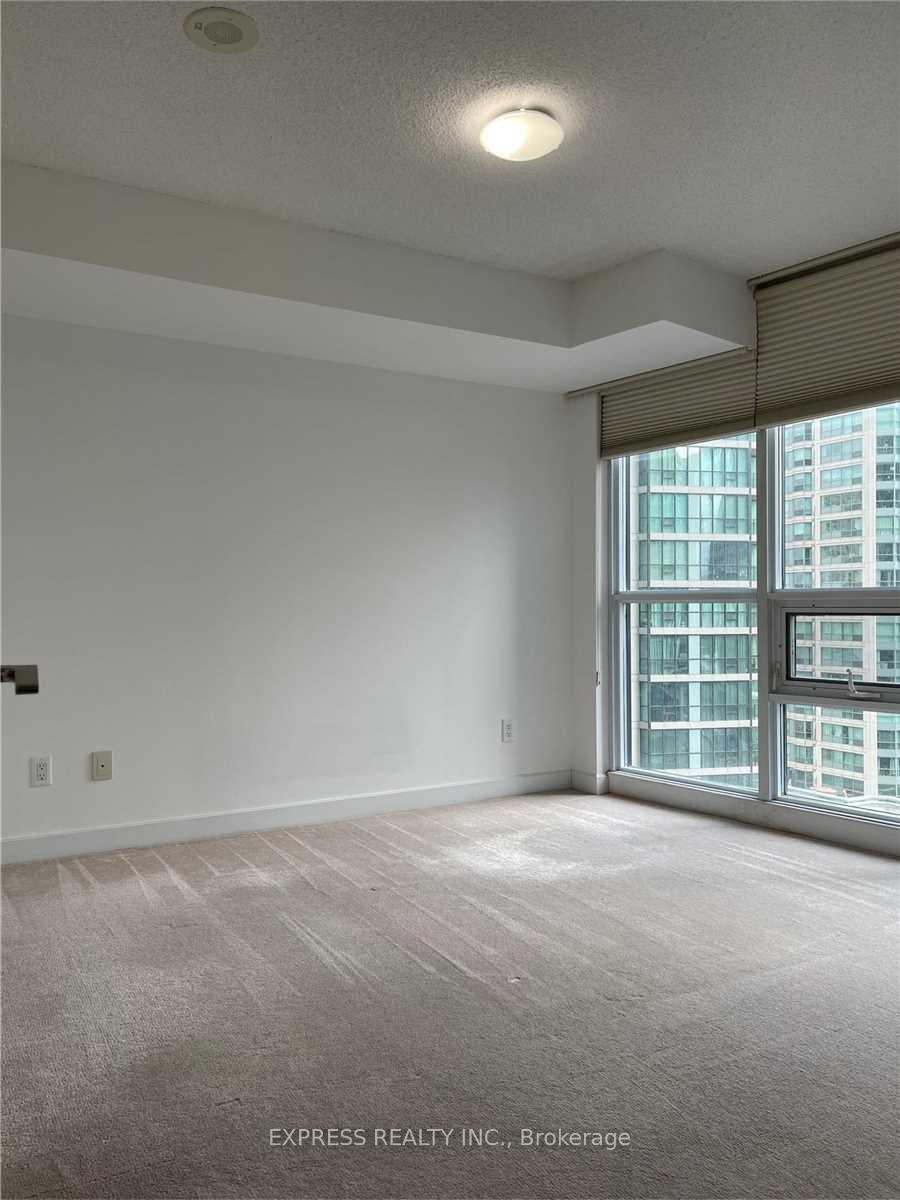 Photo 9 of Unit 1010, 18 Harbour Street, Toronto, Waterfront Communities — HOMEH
