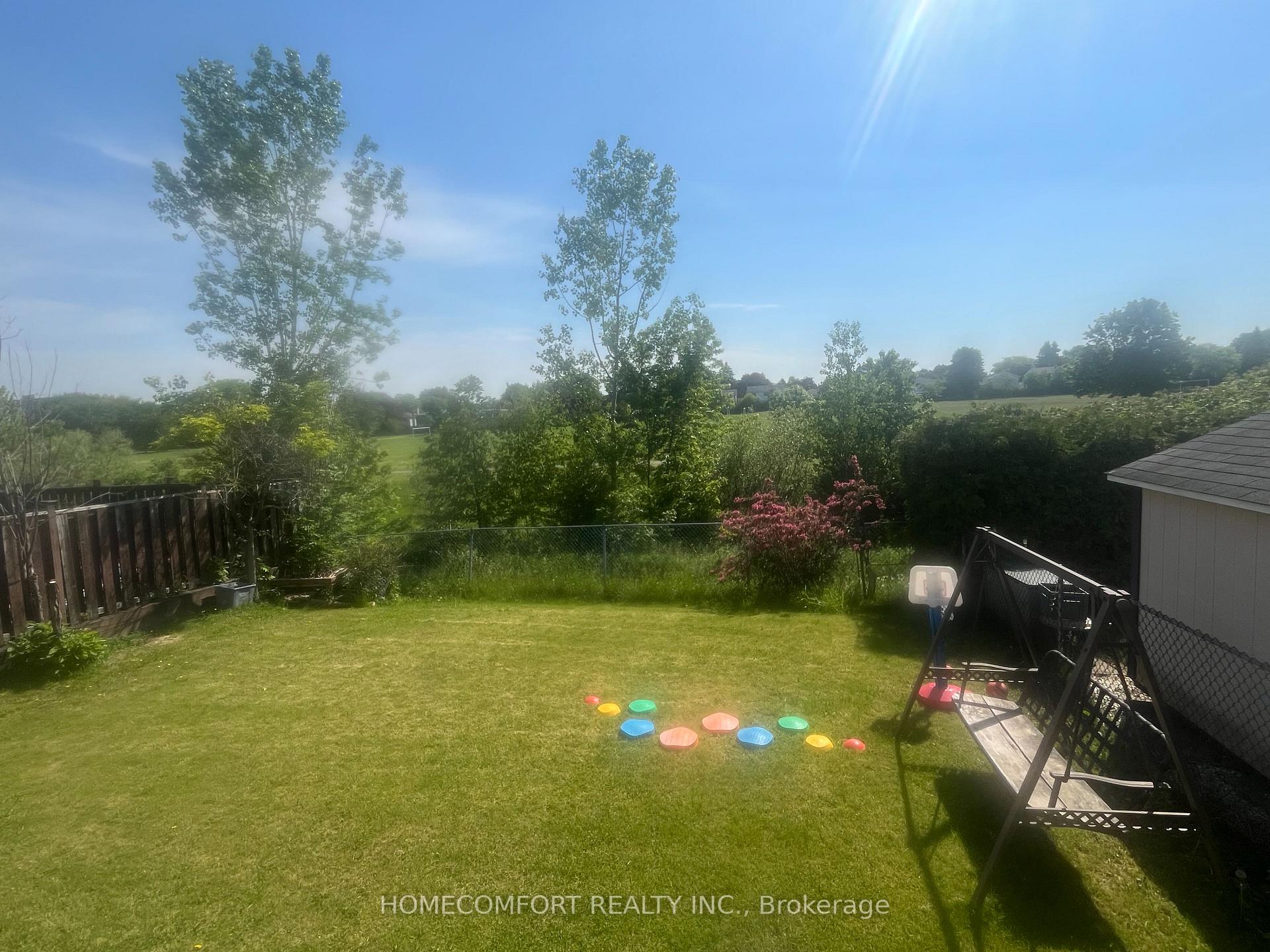 Photo 2 of 68 Carondale Crescent, Scarborough, L'Amoreaux — HOMEH